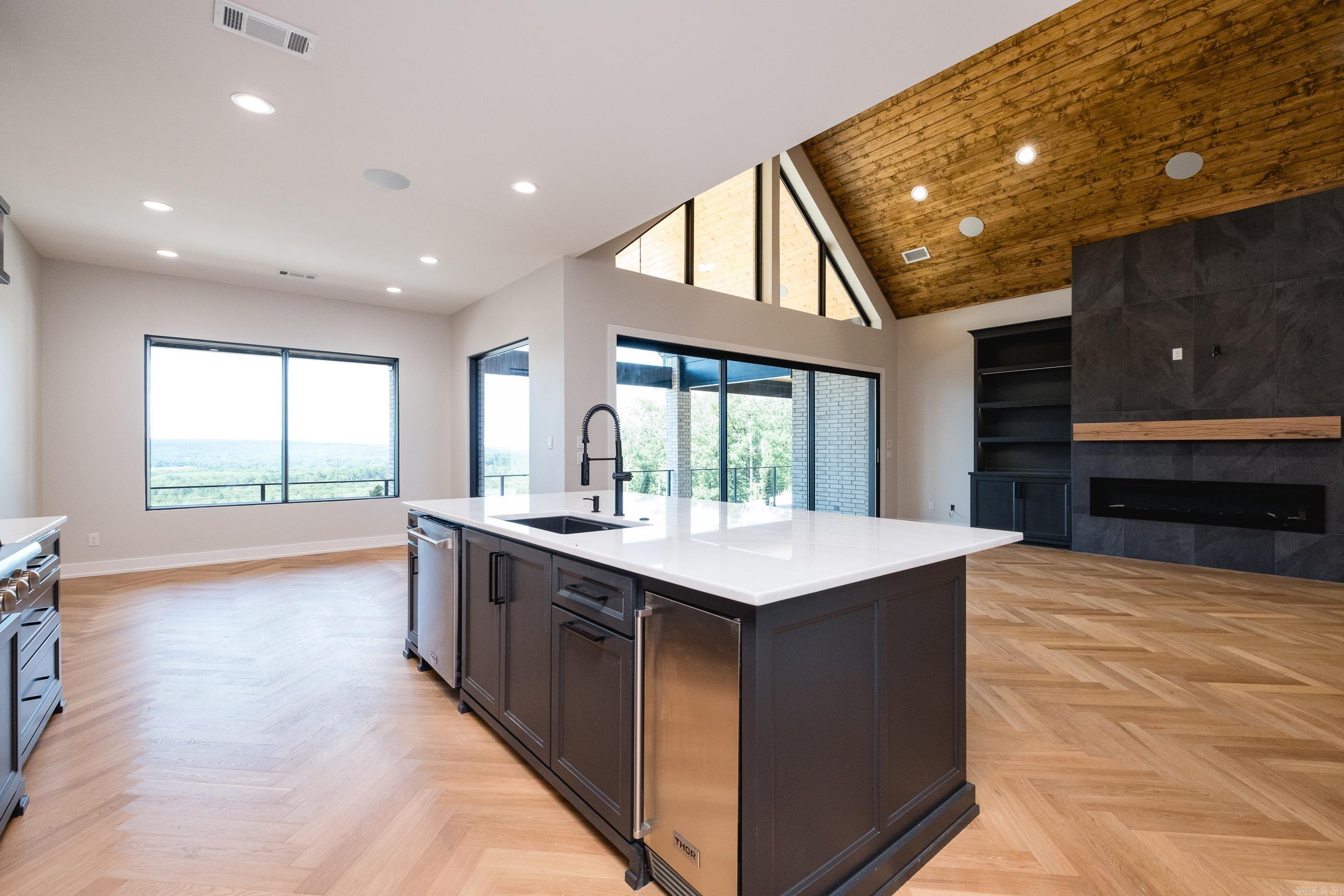 WATERVIEW ESTATES - Residential