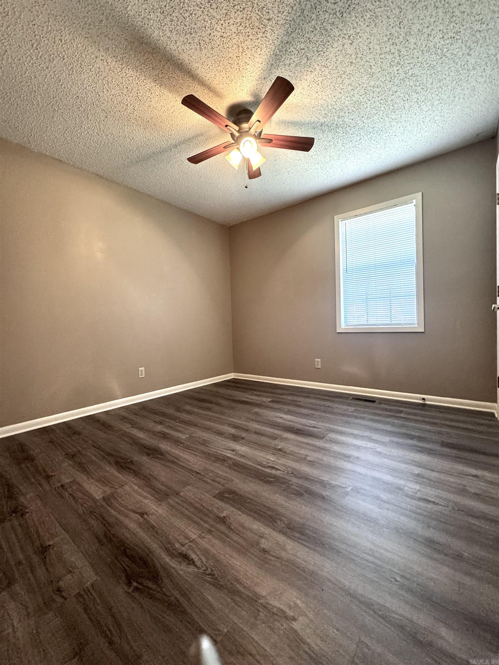 CEDAR VALLEY - Residential