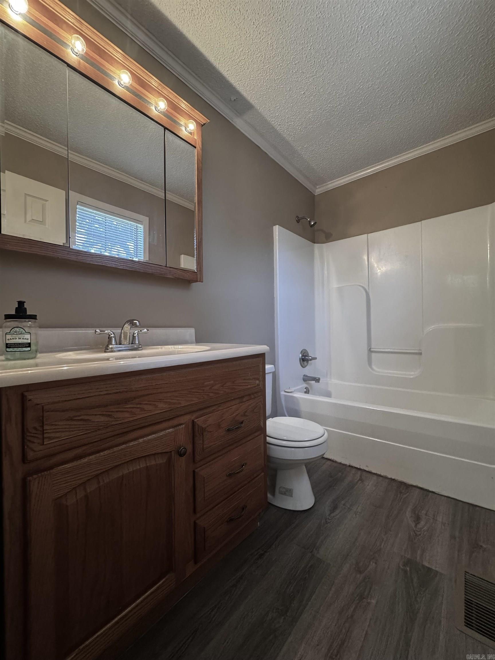 CEDAR VALLEY - Residential
