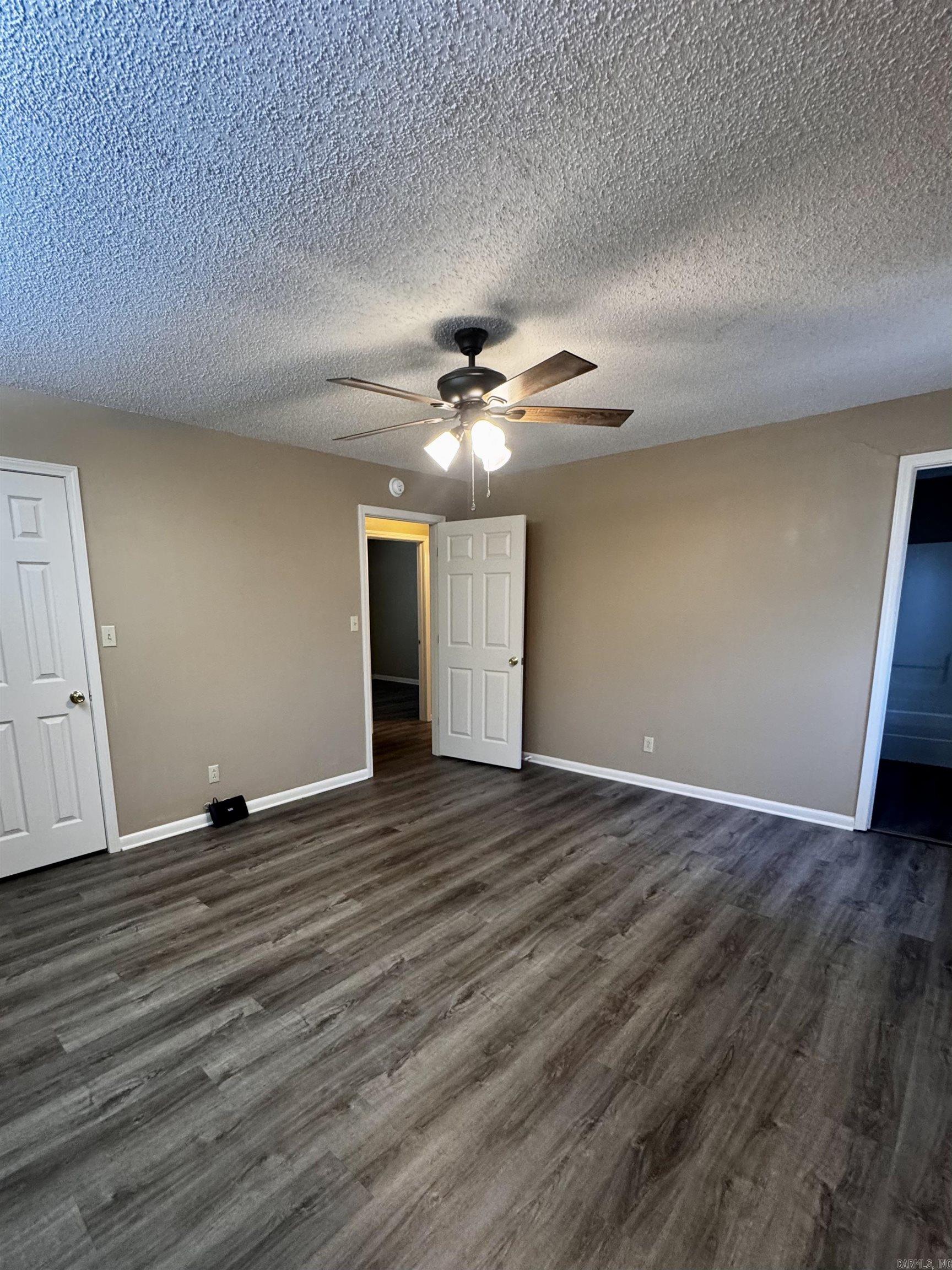 CEDAR VALLEY - Residential