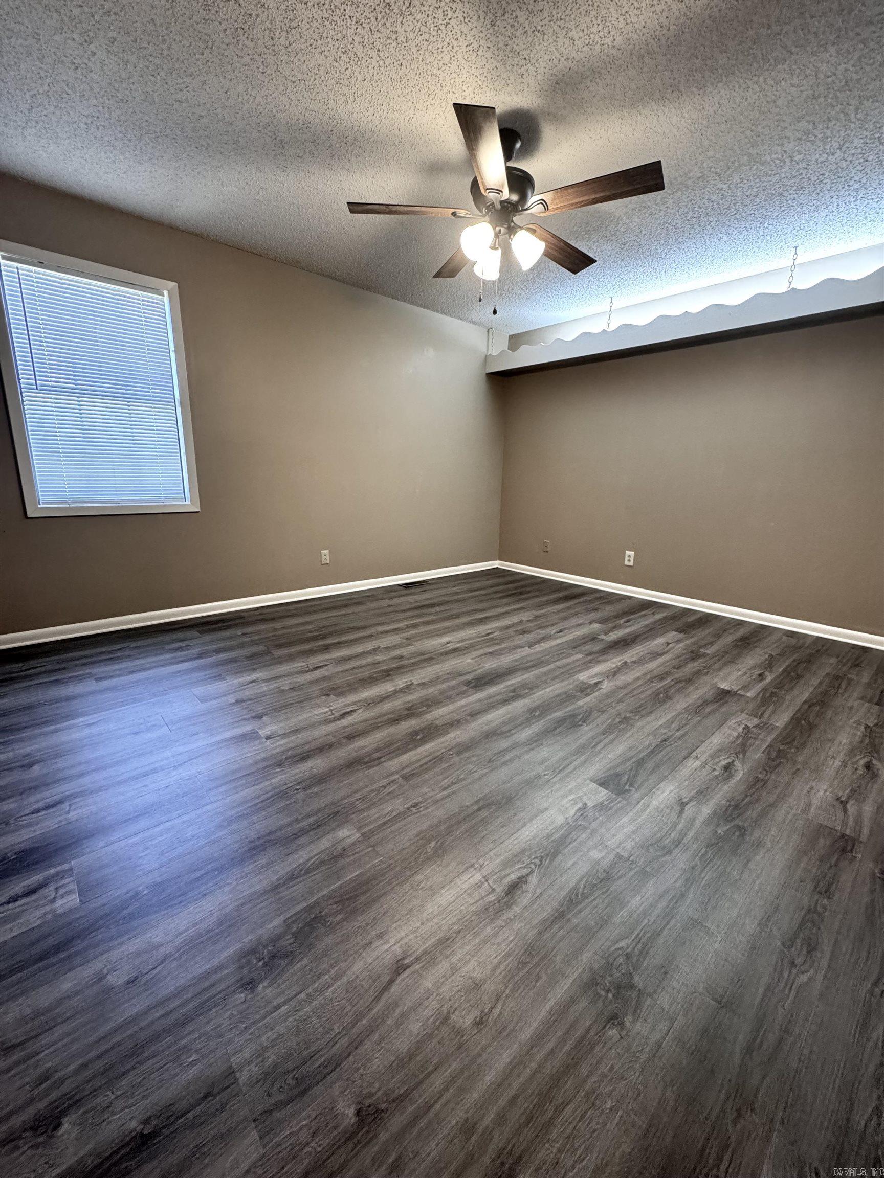 CEDAR VALLEY - Residential