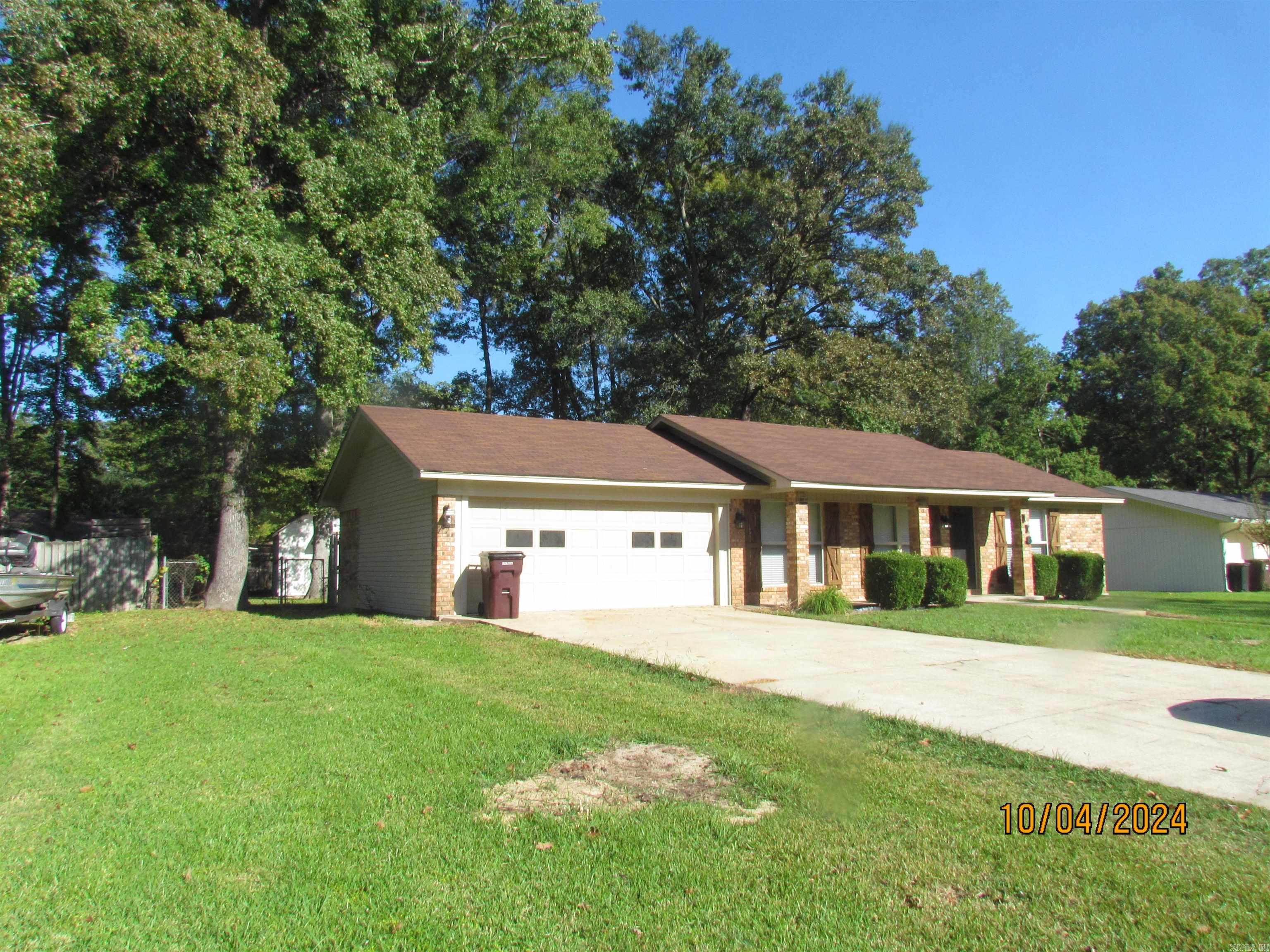 DOGWOOD PARK - Residential