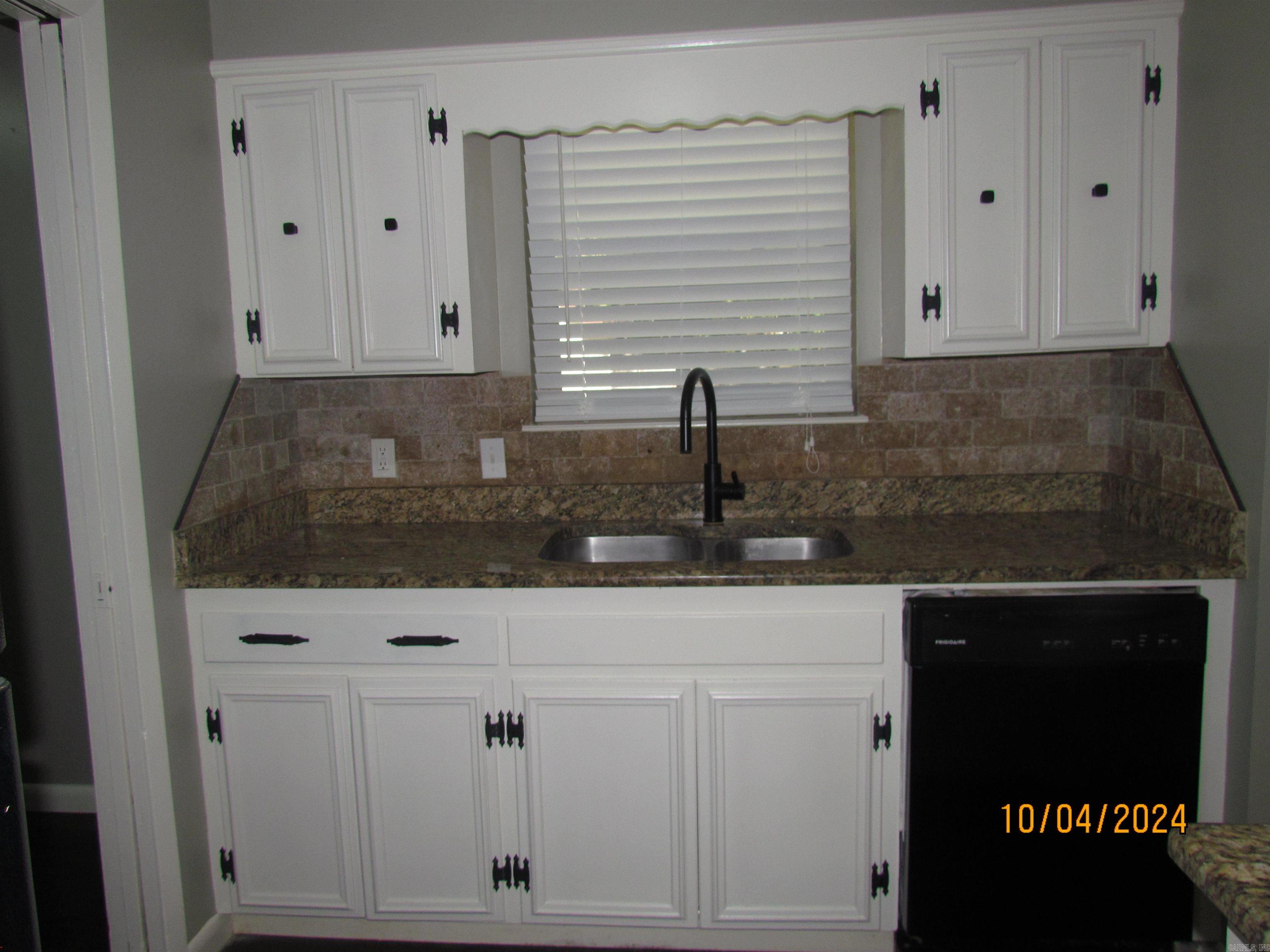 DOGWOOD PARK - Residential