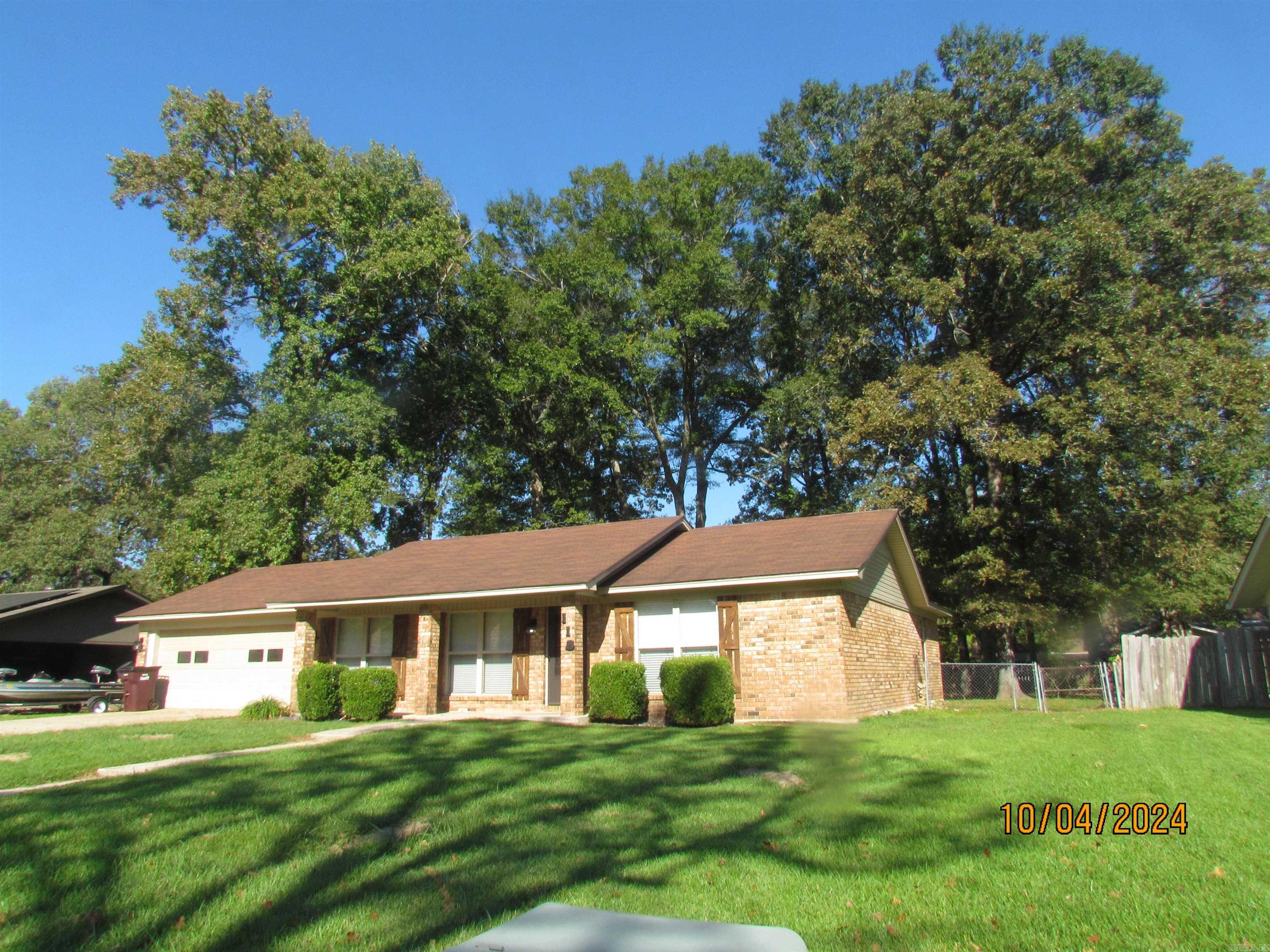 DOGWOOD PARK - Residential