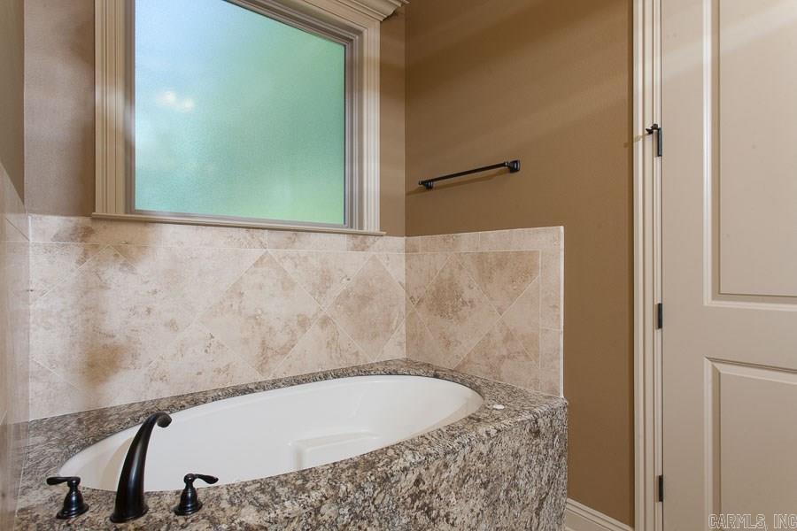 MAUMELLE VALLEY ESTATES - Residential