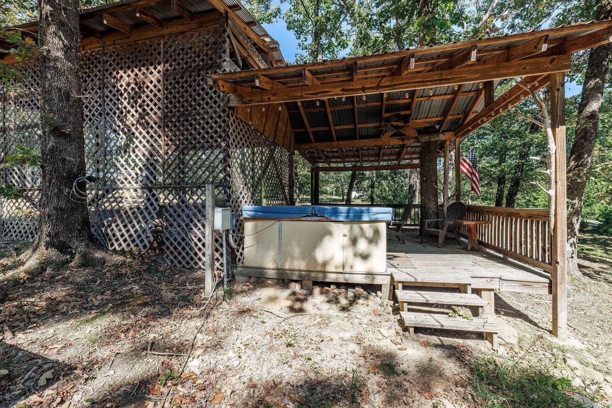 LAKE WOOD HOMES - Residential