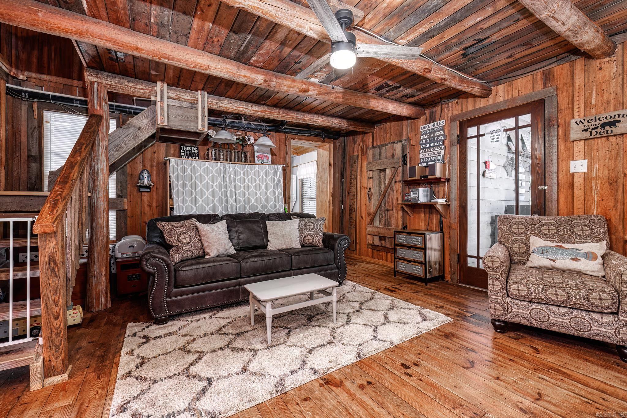 LAKE WOOD HOMES - Residential