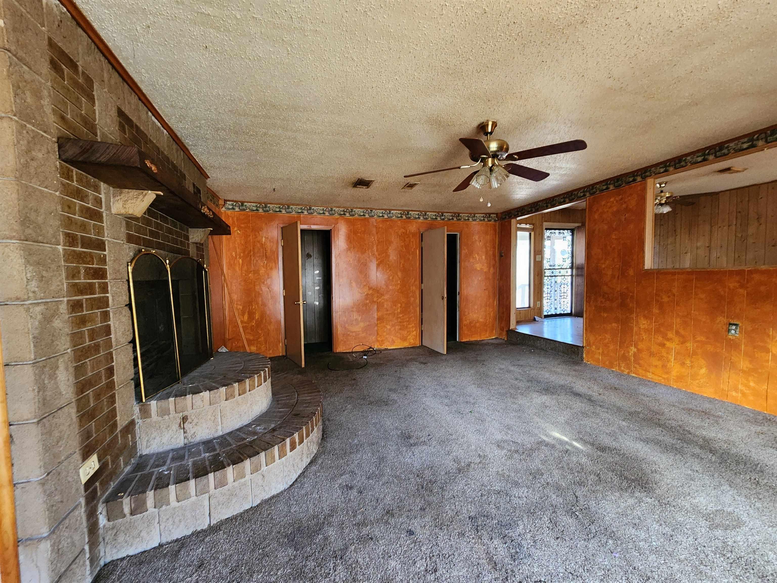 RED RIVER SHORES - Residential