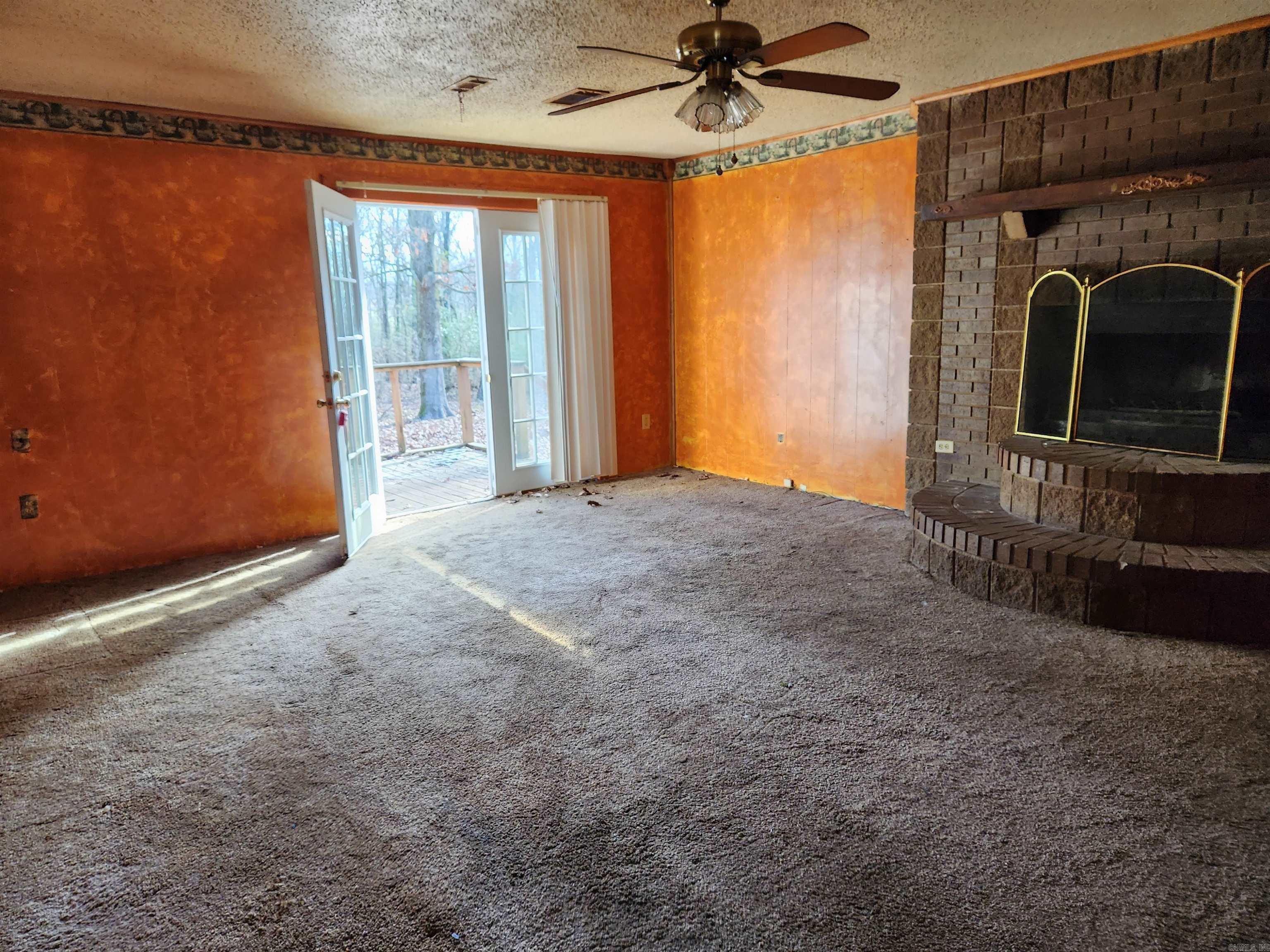 RED RIVER SHORES - Residential