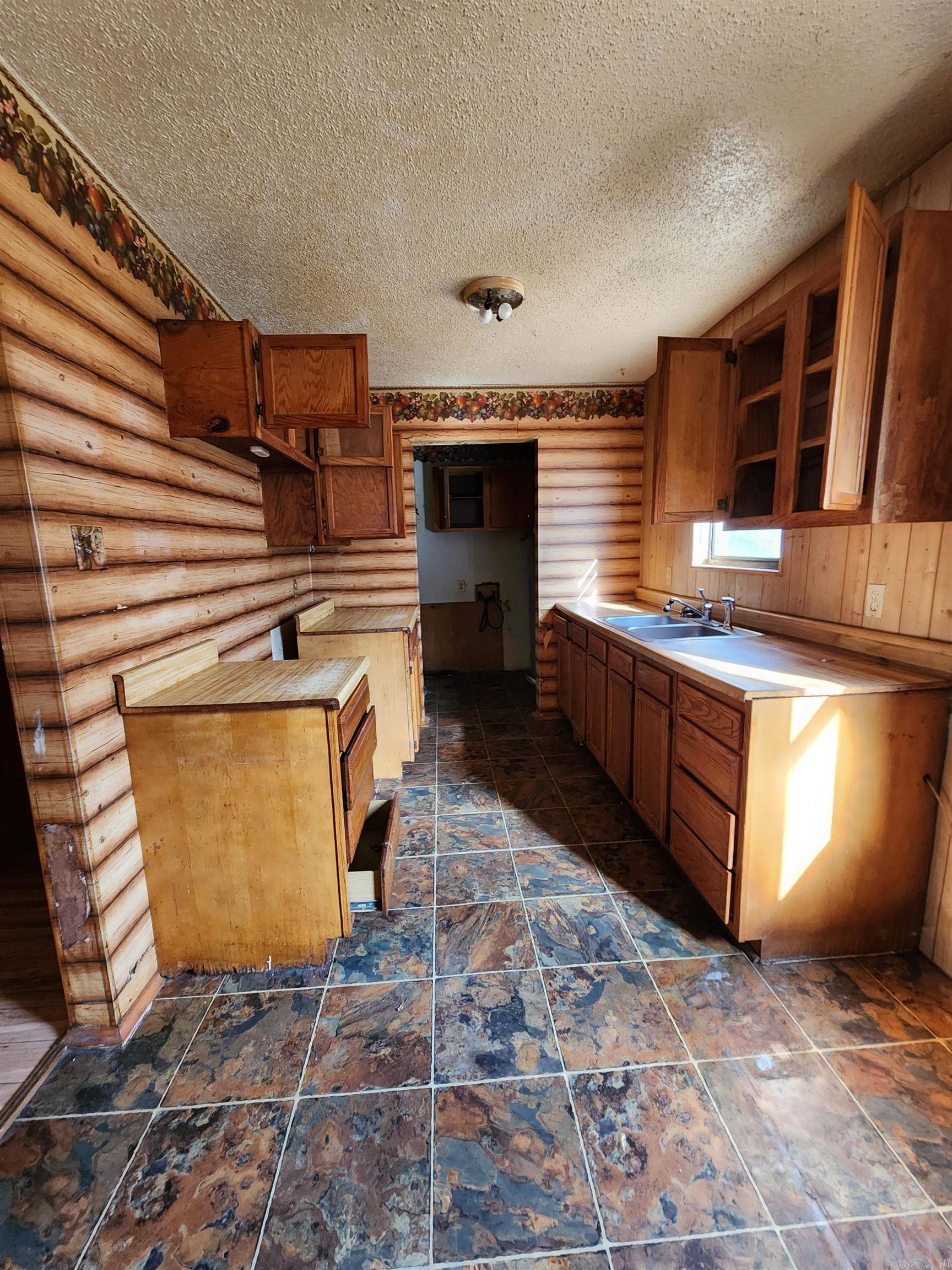 RED RIVER SHORES - Residential