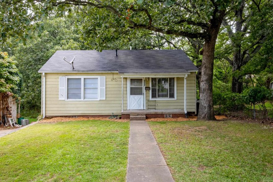 Completely remodeled property in NLR! Great investment or first time home! Huge walk-out basement perfect for workshop!