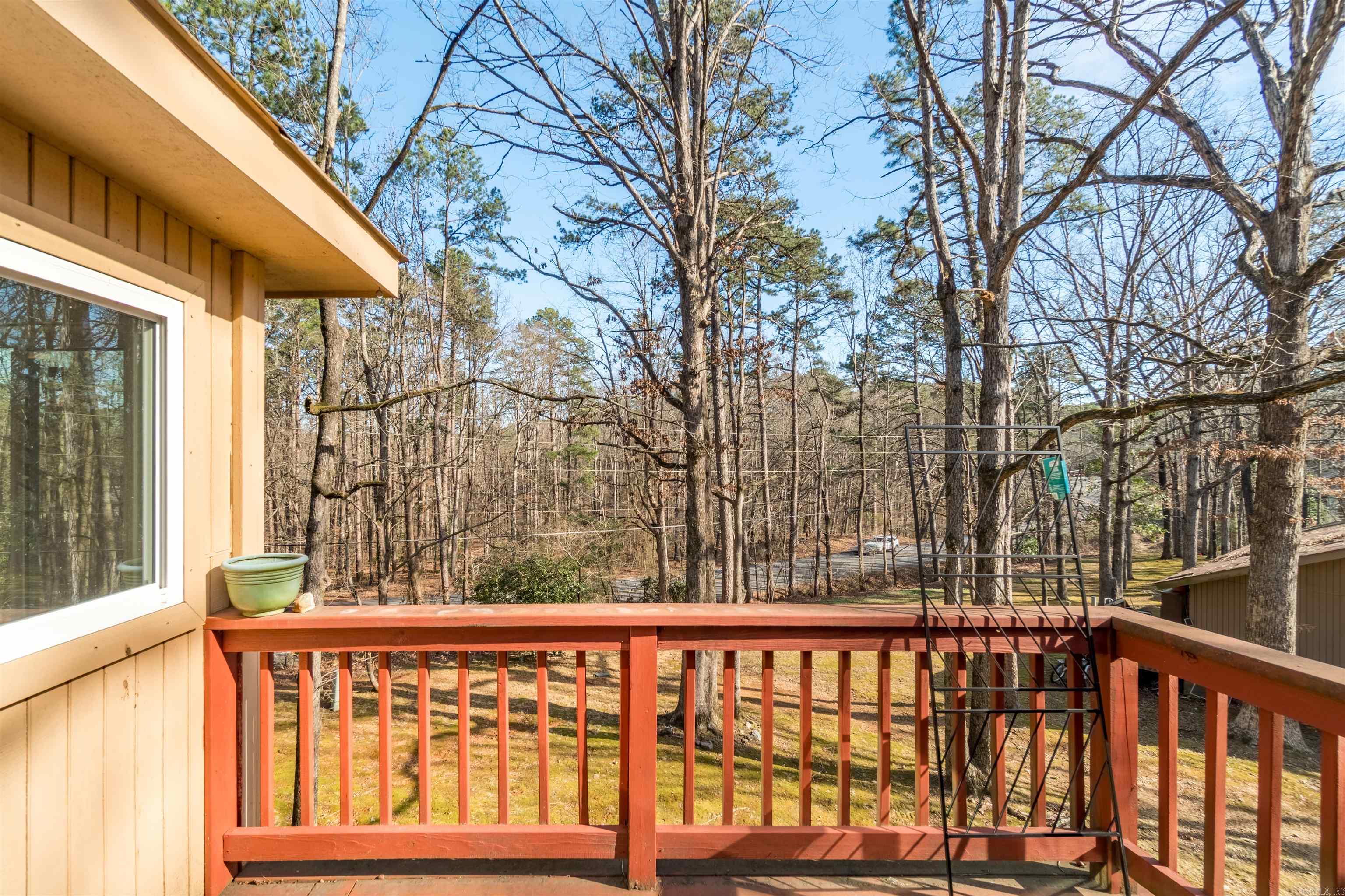 VALENCIA COURTS - Residential