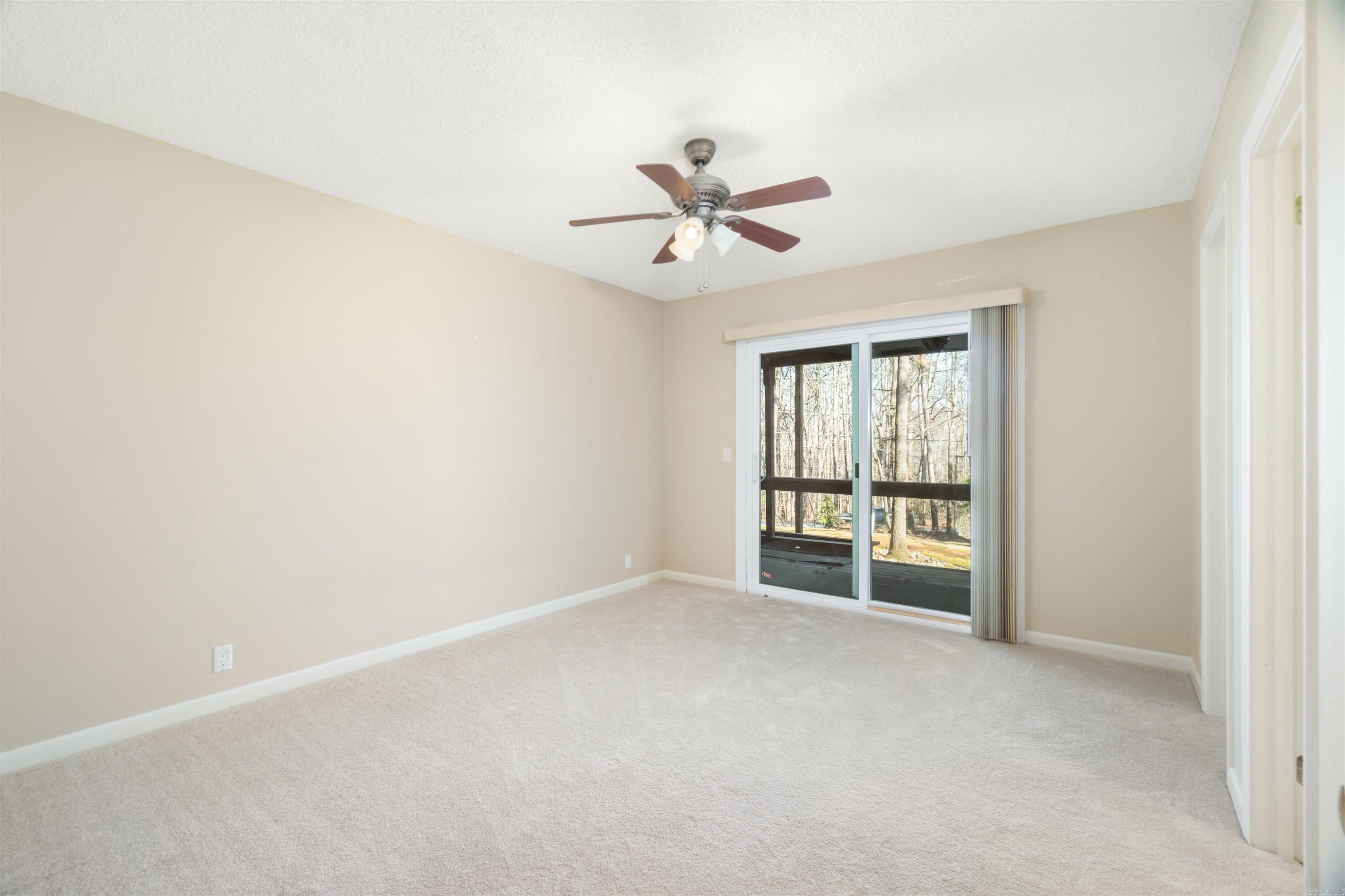 VALENCIA COURTS - Residential