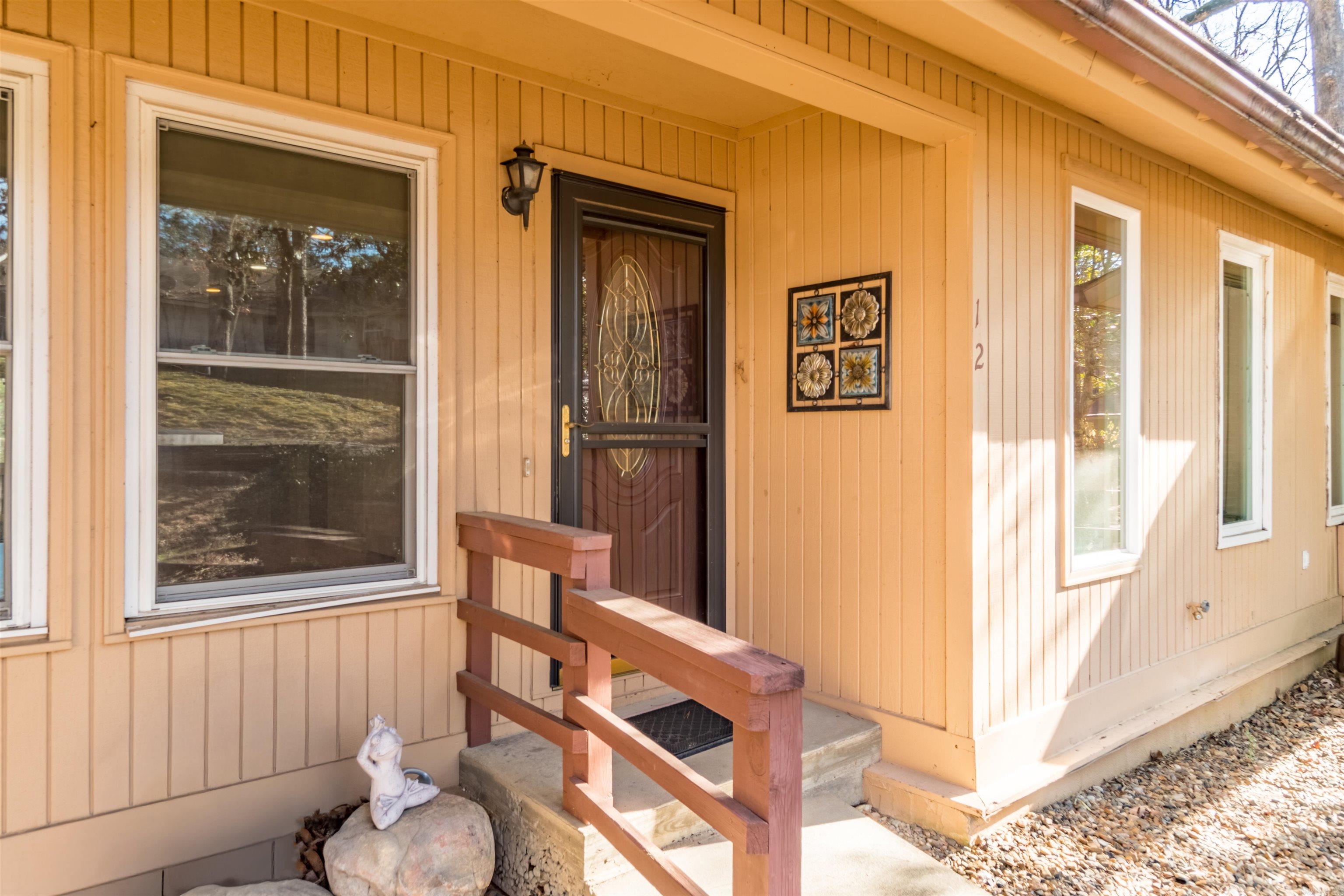 VALENCIA COURTS - Residential