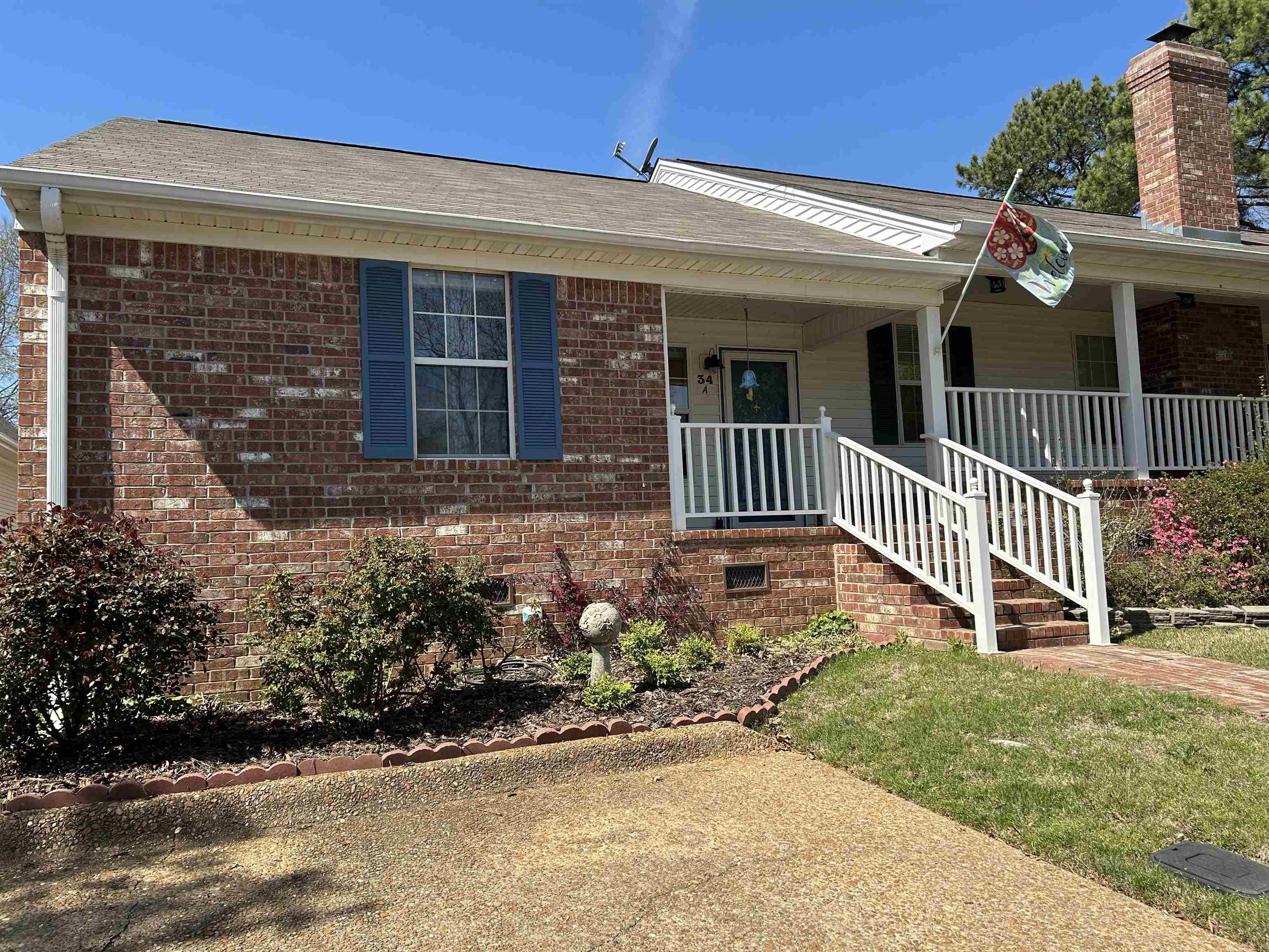 RIVER OAKS TRACE - Residential