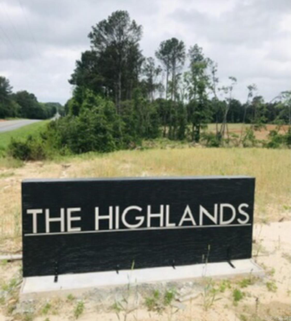 Location!! Location!! Location!! Looking for the perfect lot to build your DREAM HOME?? Located just minutes from Monticello City Limits. Beautiful acreage to build!! Don't miss out.