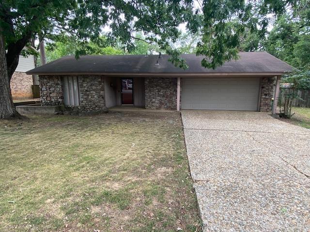 Owner Financing available!! One level, WLR, 3/2, level yard, Vaulted ceiling in the large great room, New flooring with the wood look, but its tile. Two of the bedrooms are laminate flooring, granite counter tops, stainless gas range, dishwasher, sink, faucet's. Granite counter tops in kitchen and baths. Newl painted interior. Two car garage. Roof 4-6 years. Storage cabinets in the garage. Great neighborhood. Easy to show. Come see!