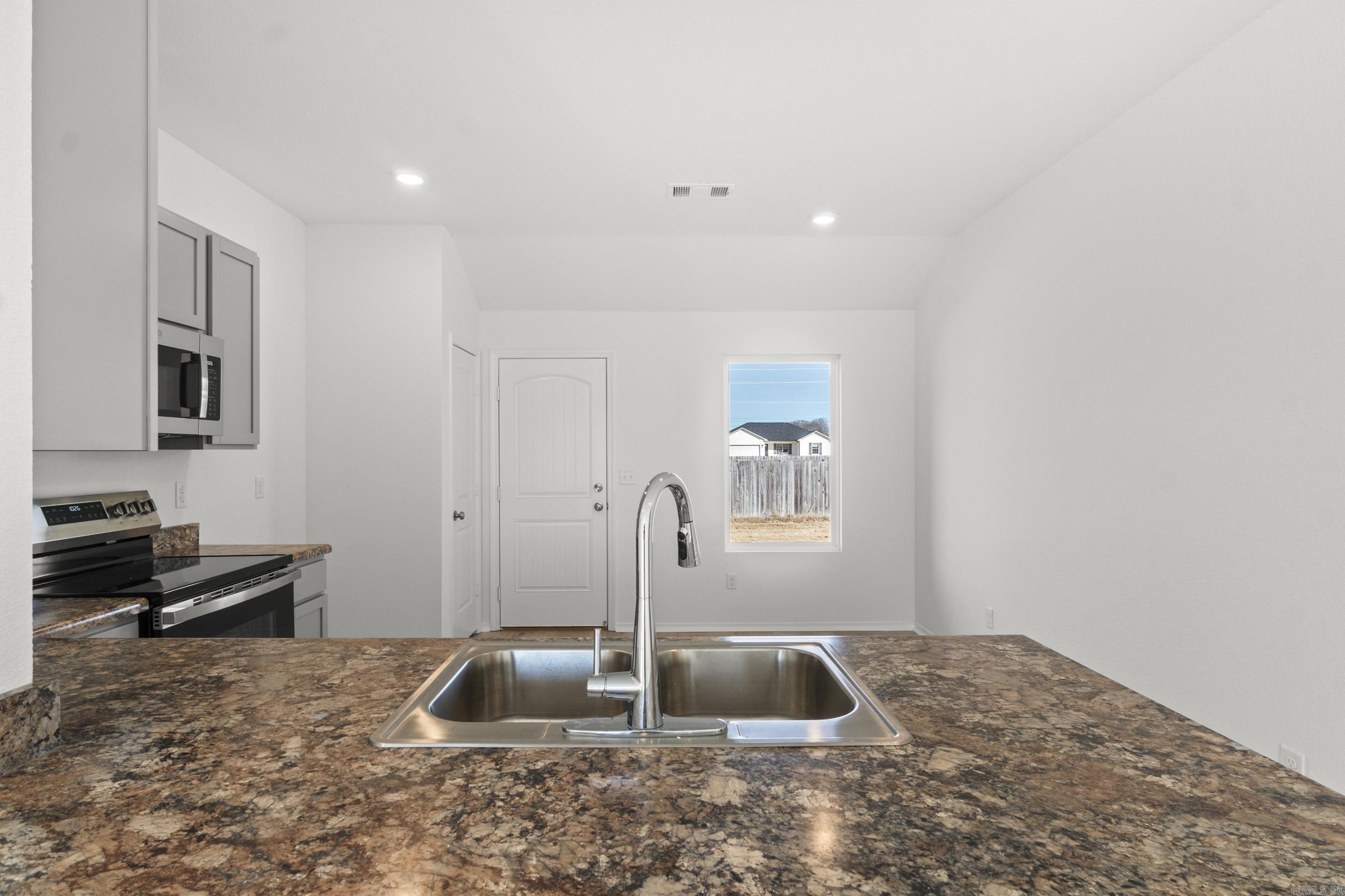 SOUTHFORK RANCH S/D PH I - Residential