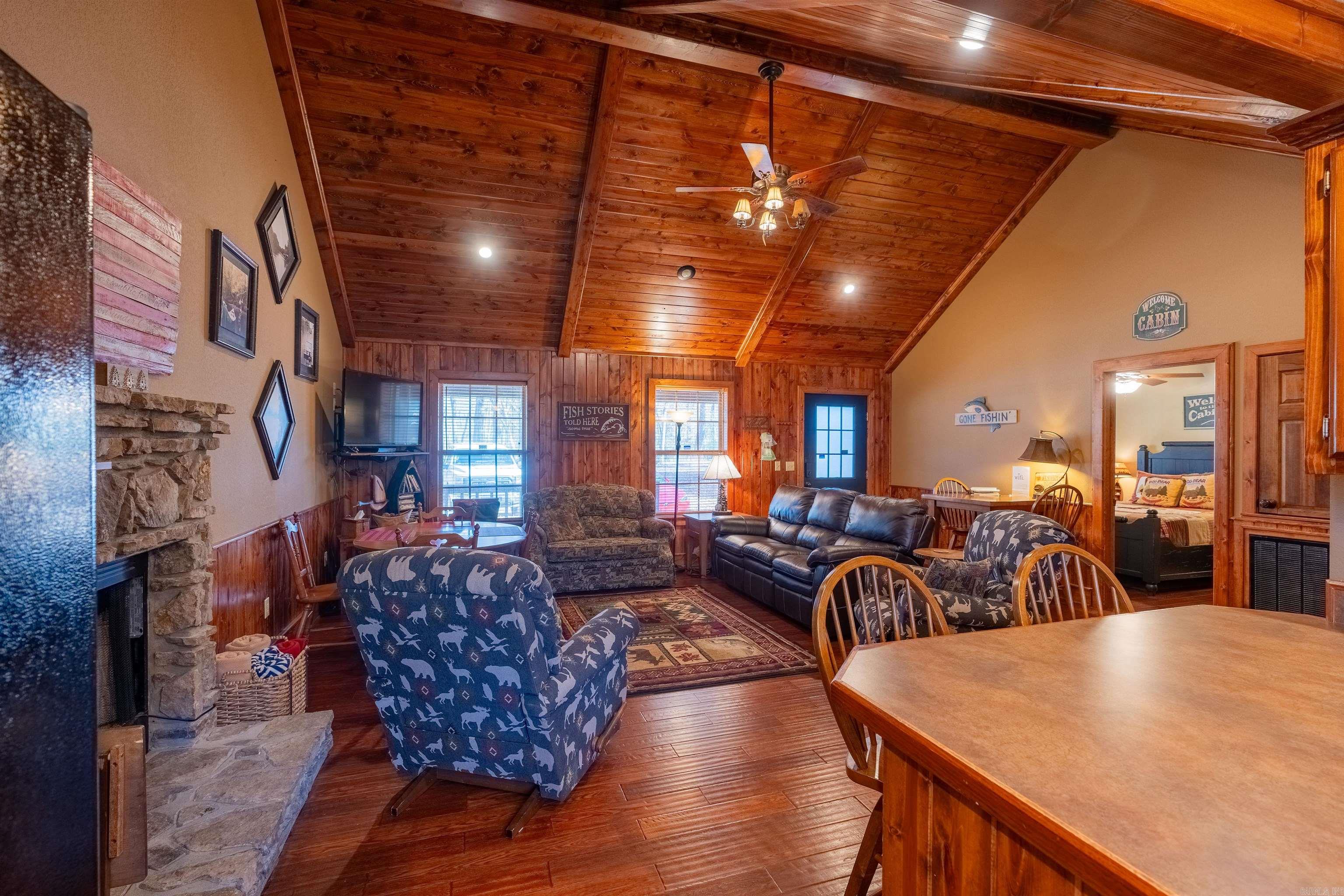 LOBO LANDING RESORT - Residential