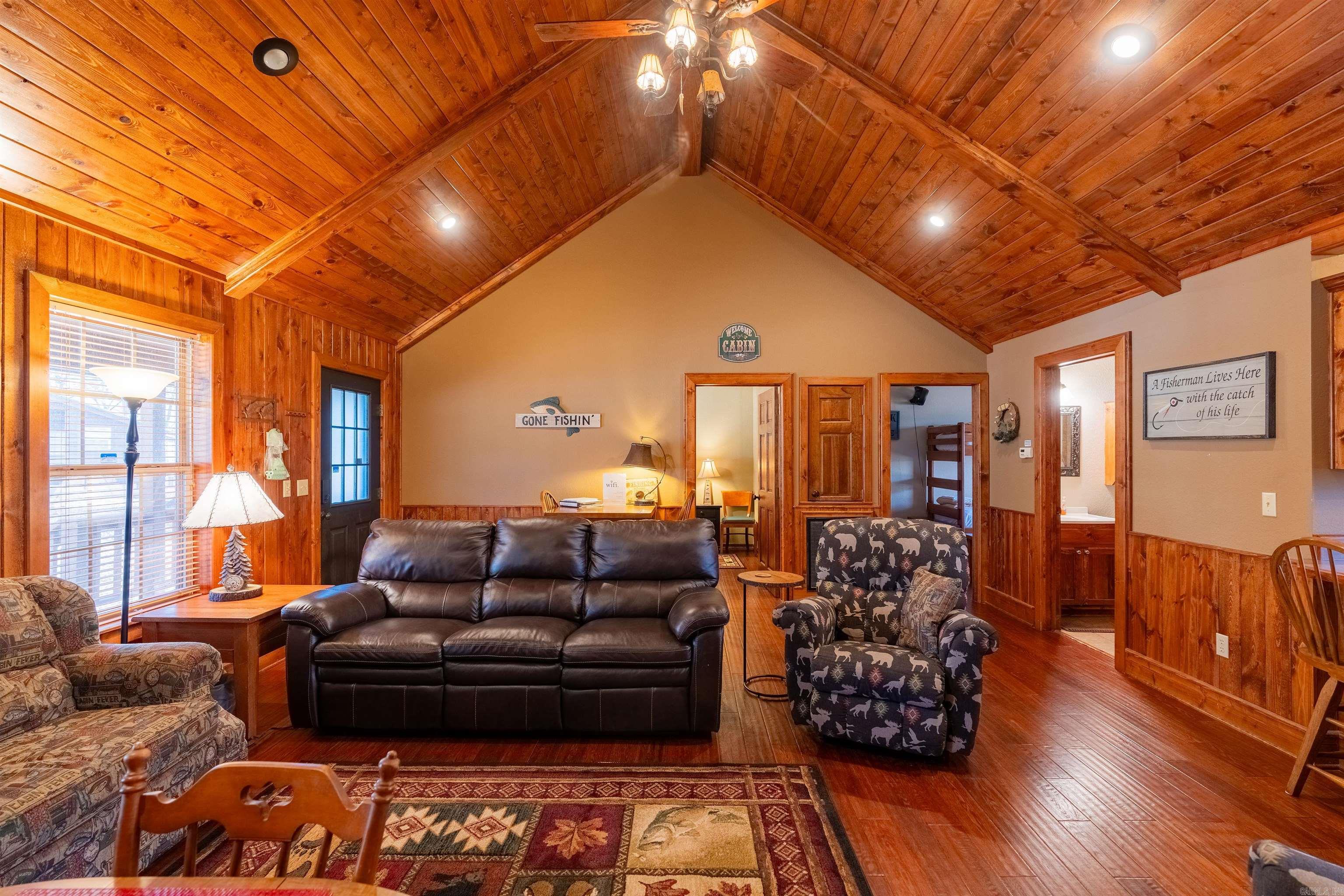 LOBO LANDING RESORT - Residential