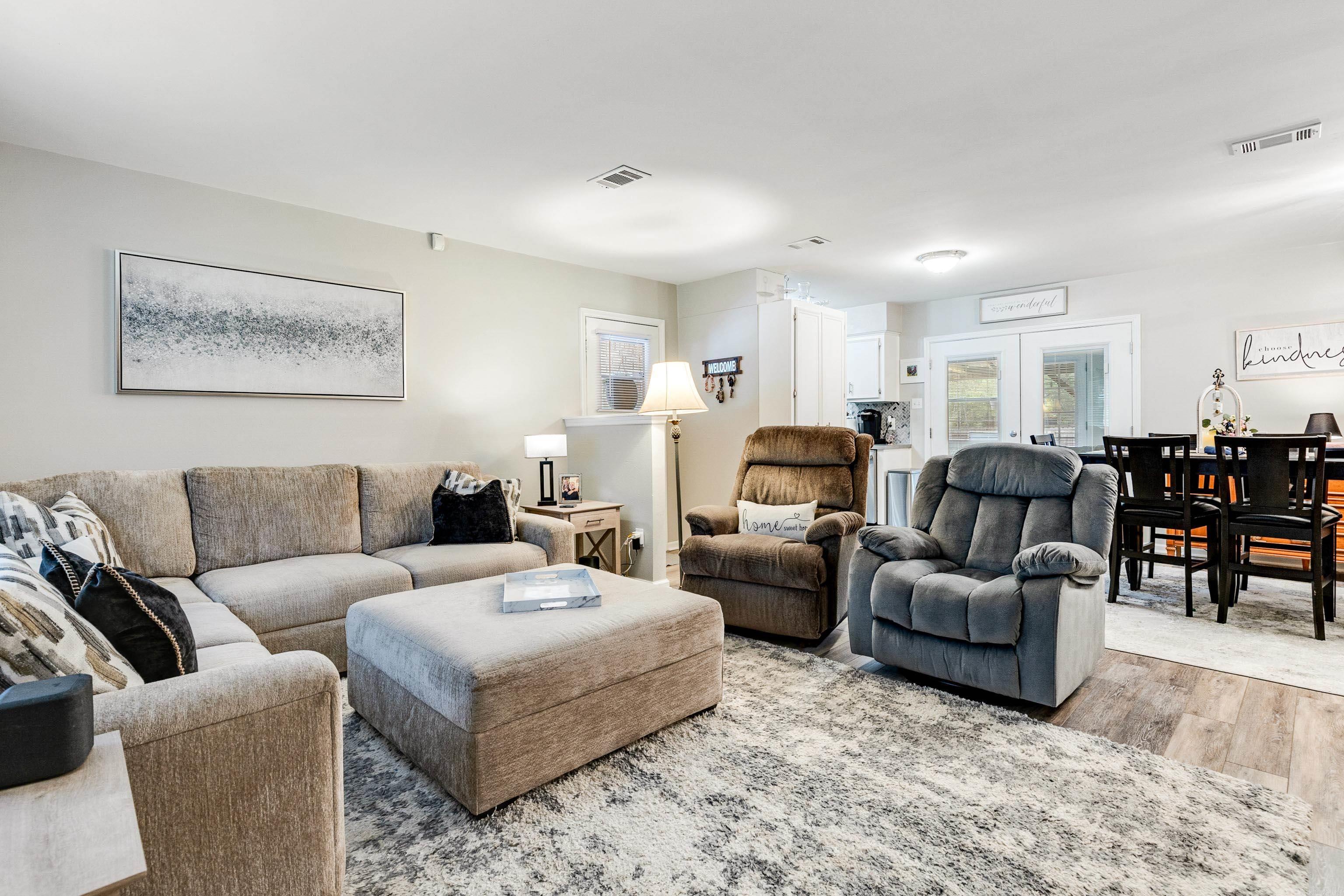 SPRINGHILL MANOR - Residential
