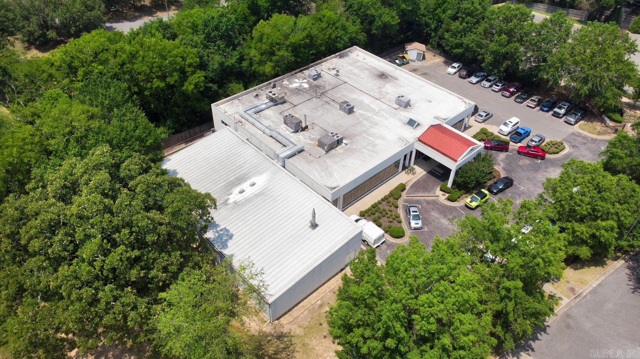 Great opportunity to own a true NNN property! This specialized pharmaceutical laboratory is strategically located at 8821 Knoedl Ct, Little Rock, AR 72205. Its proximity to healthcare facilities such as Baptist Health Medical Center (1.1 miles), St. Vincent Medical Center (2.3 miles), and Arkansas Heart Hospital (2.3 miles) contributes to the strong demand for pharmaceutical services in the area. This property offers stable and consistent cash flow with a long-term lease agreement in place. The tenant's strong rental history and the nature of the pharmaceutical industry add to the stability of this investment opportunity. The tenant operates an FDA-approved 503B (Lab Class S2) compounding pharmaceutical outsourcing facility. This industry has high barriers to entry, and the tenant is one of only 73 FDA-approved facilities in the nation and the sole facility in Arkansas. The tenant has made significant investments in critical infrastructure, including backup generators, HVAC systems, electrical systems, alarm systems, and clean rooms, to meet stringent quality standards.