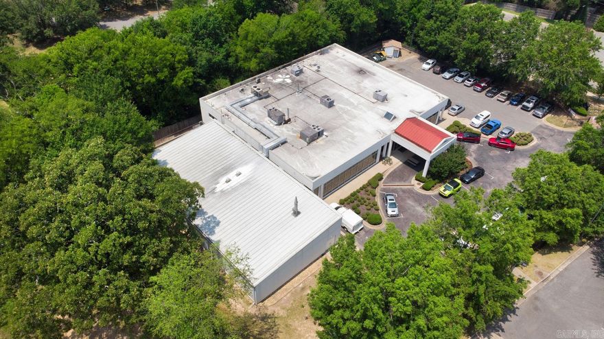 Great opportunity to own a true NNN property! This specialized pharmaceutical  laboratory is strategically located at 8821 Knoedl Ct, Little Rock, AR 72205. Its proximity to healthcare facilities such as Baptist Health Medical Center (1.1 miles), St. Vincent Medical Center (2.3 miles), and Arkansas Heart Hospital (2.3 miles) contributes to the strong demand for pharmaceutical services in the area. This property offers stable and consistent cash flow with a long-term lease agreement in place. The tenant's strong rental history and the nature of the pharmaceutical industry add to the stability of this investment opportunity.  The tenant operates an FDA-approved 503B (Lab Class S2) compounding pharmaceutical outsourcing facility. This industry has high barriers to entry, and the tenant is one of only 73 FDA-approved facilities in the nation and the sole facility in Arkansas. The tenant has made significant investments in critical infrastructure, including backup generators, HVAC systems, electrical systems, alarm systems, and clean rooms, to meet stringent quality standards.