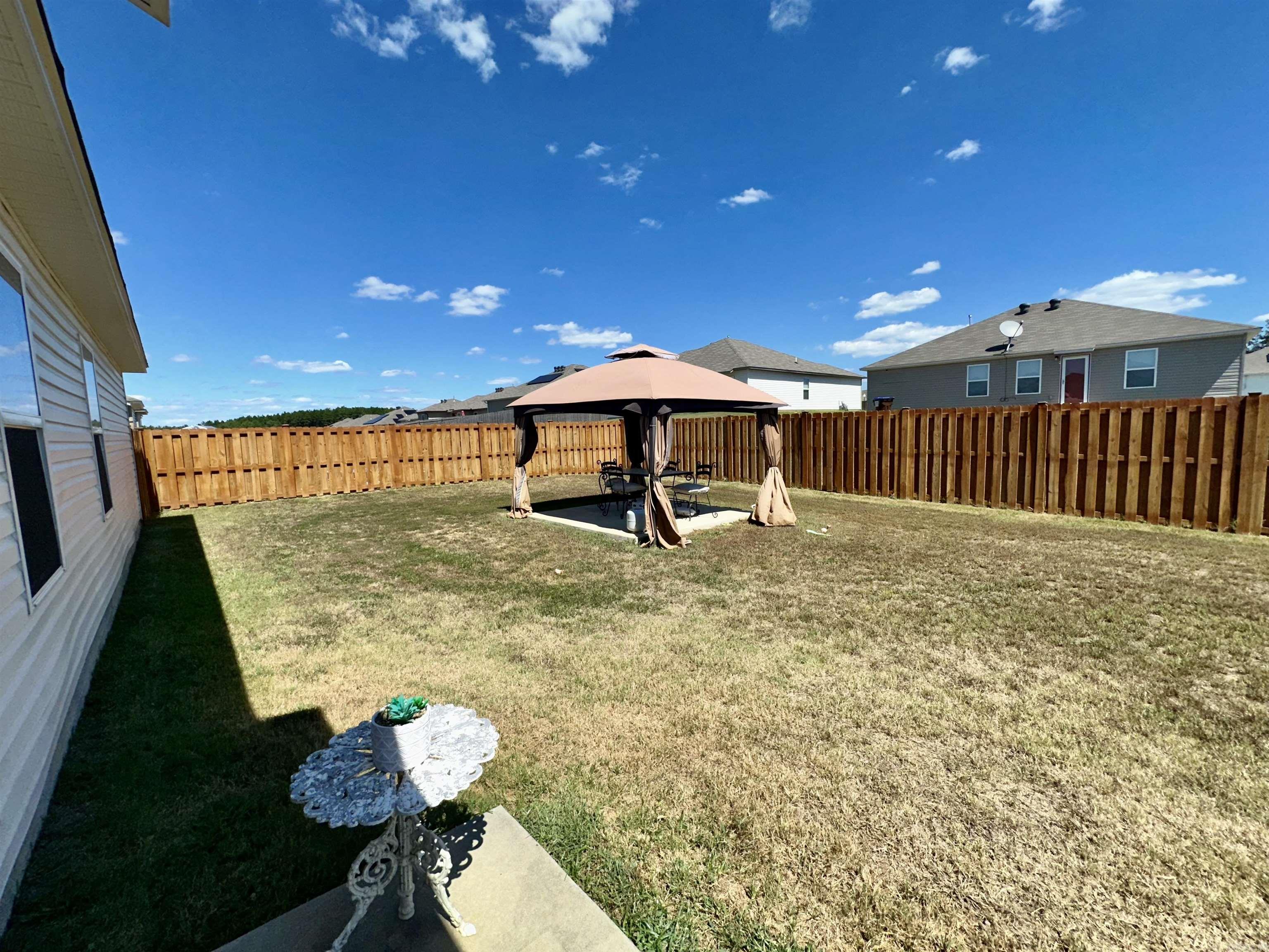 THE MEADOWS - Residential