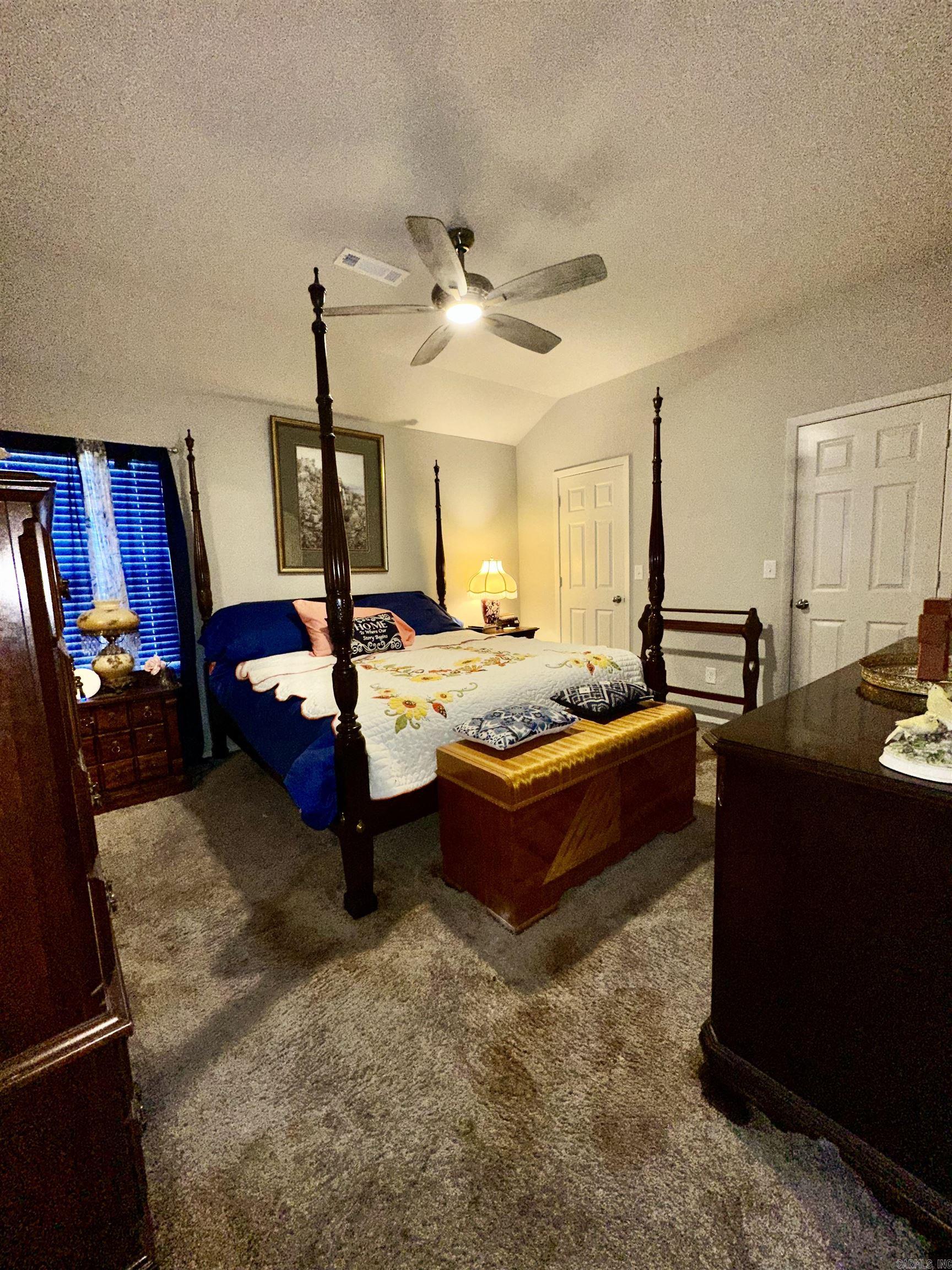 THE MEADOWS - Residential