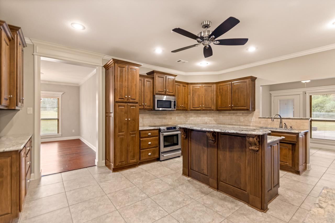 CANDLEWOOD - Residential