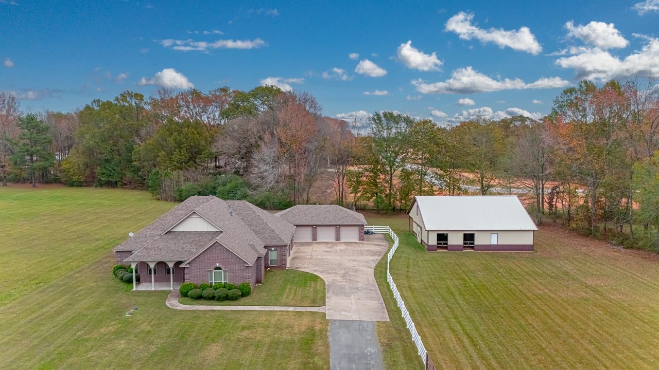 CANDLEWOOD - Residential