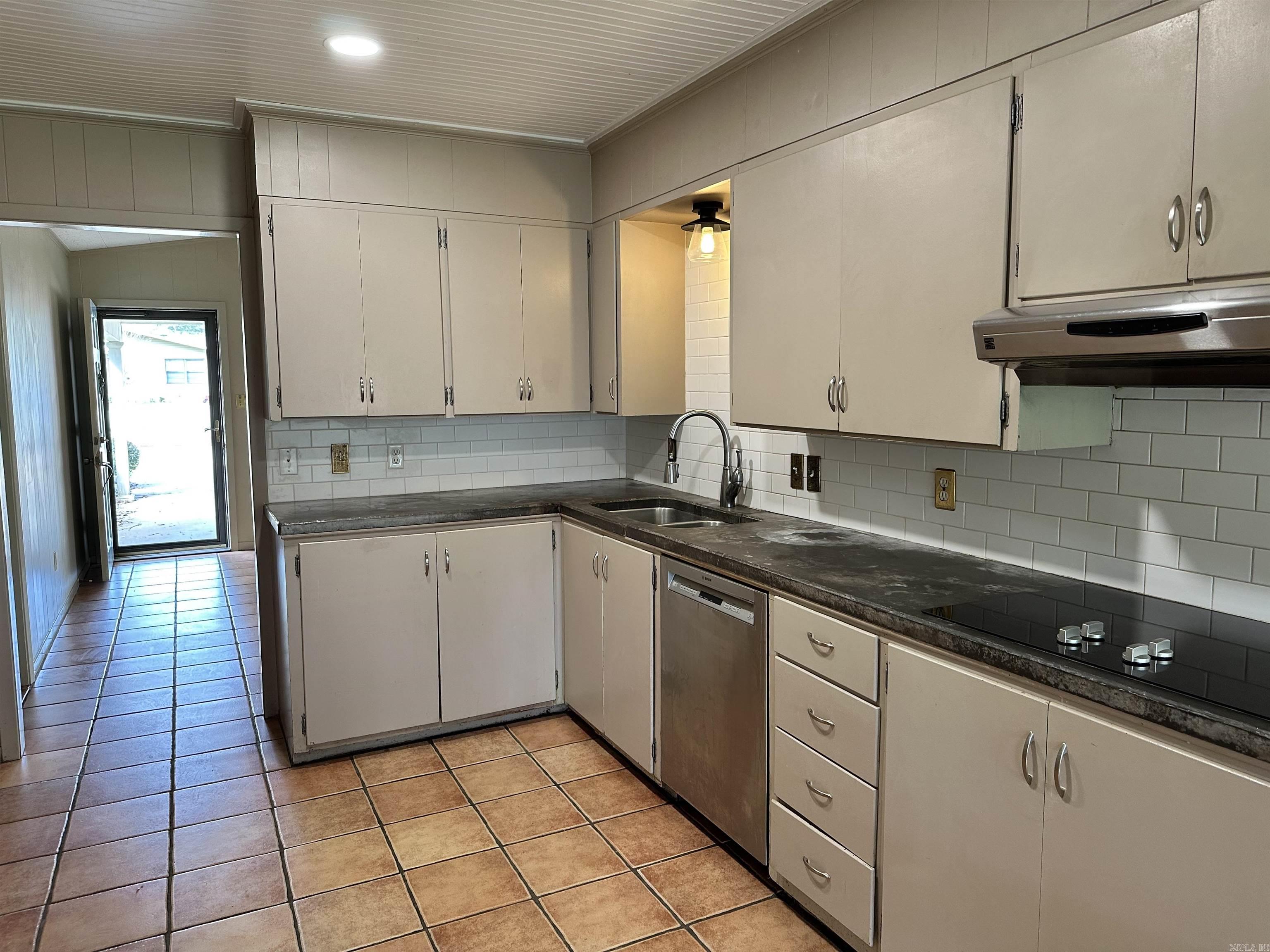 SOUTHERN STATE HEIGHTS - Residential