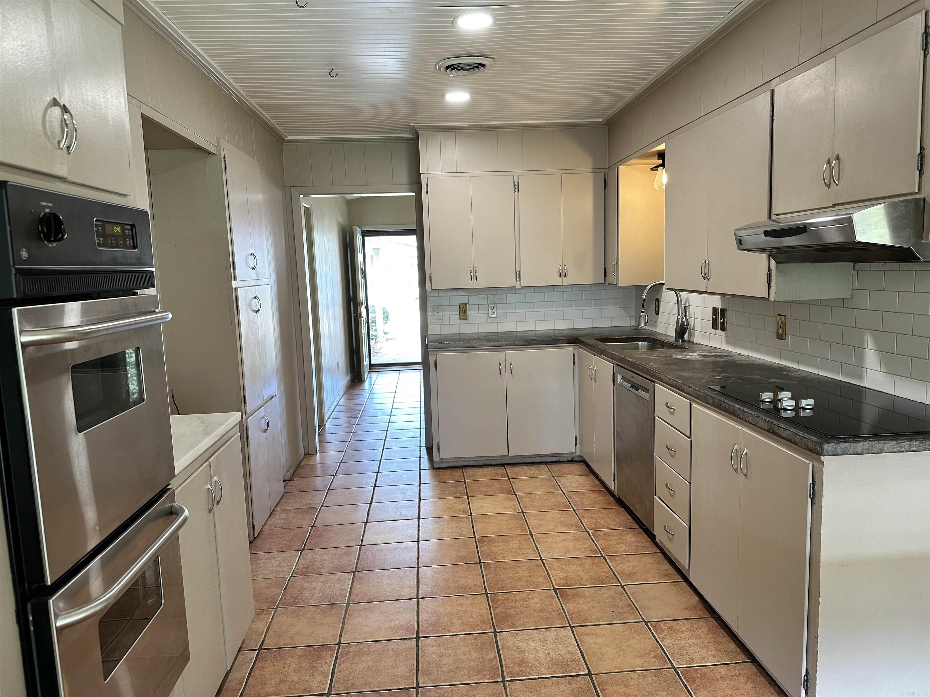 SOUTHERN STATE HEIGHTS - Residential