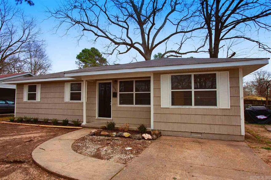 Cute 3 BR/1 BA with an extra bonus room. Great backyard with patio that is perfect for grilling outside.   Our leases are for 18 months and income has to be three times the amount of rent unless you have a housing voucher.