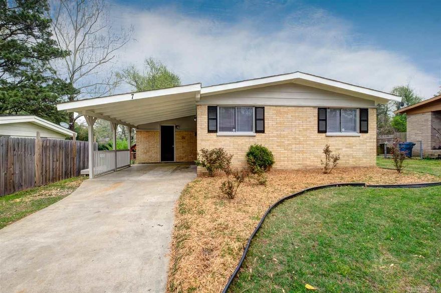 Very cute and recently renovated SWLR home for rent! Located near Geyer Springs Road, Mabelvale Pike and South University. Close to shopping, dining and more!