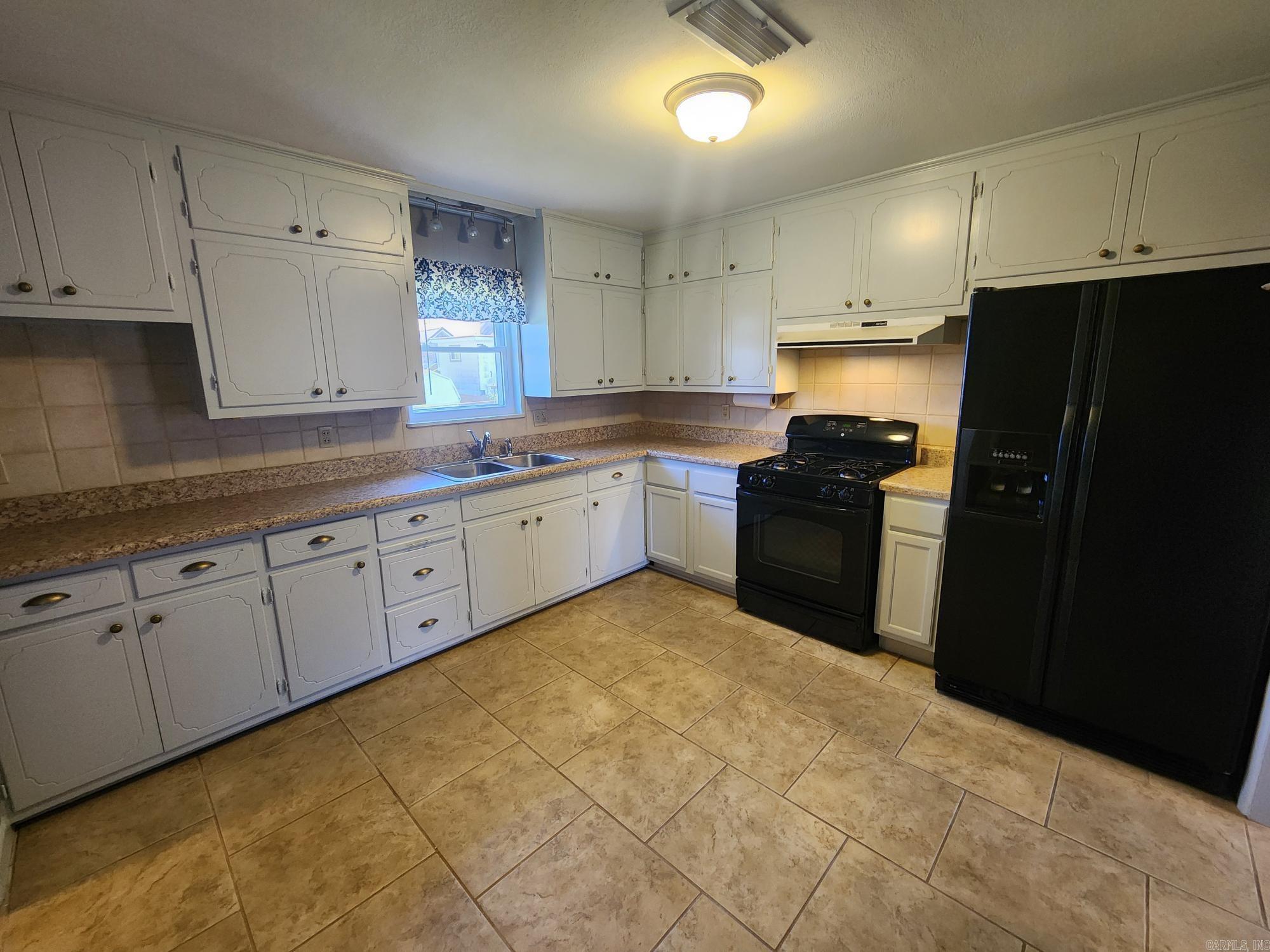 SANDERS S/D JONES ADD - Residential