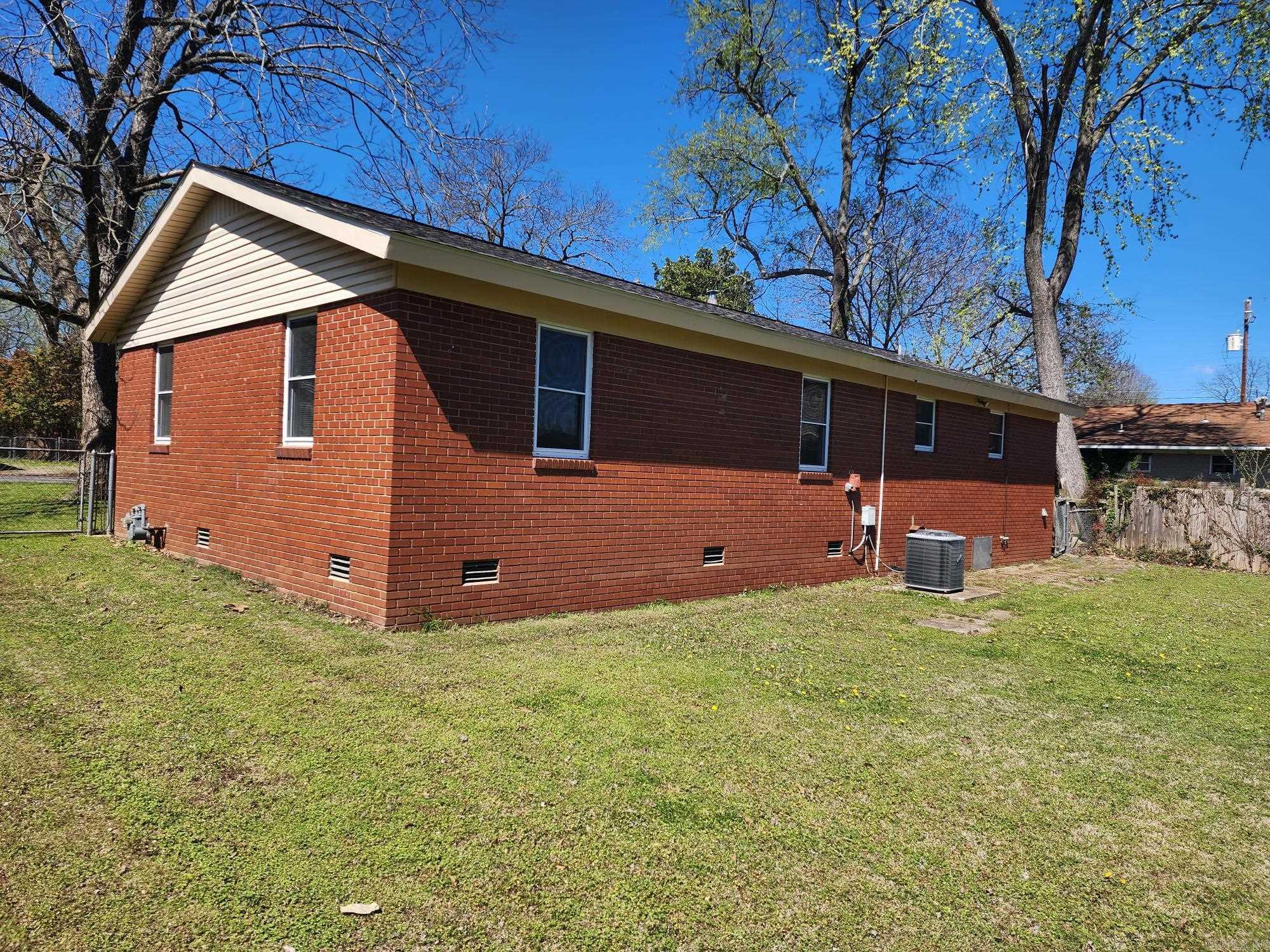 SANDERS S/D JONES ADD - Residential