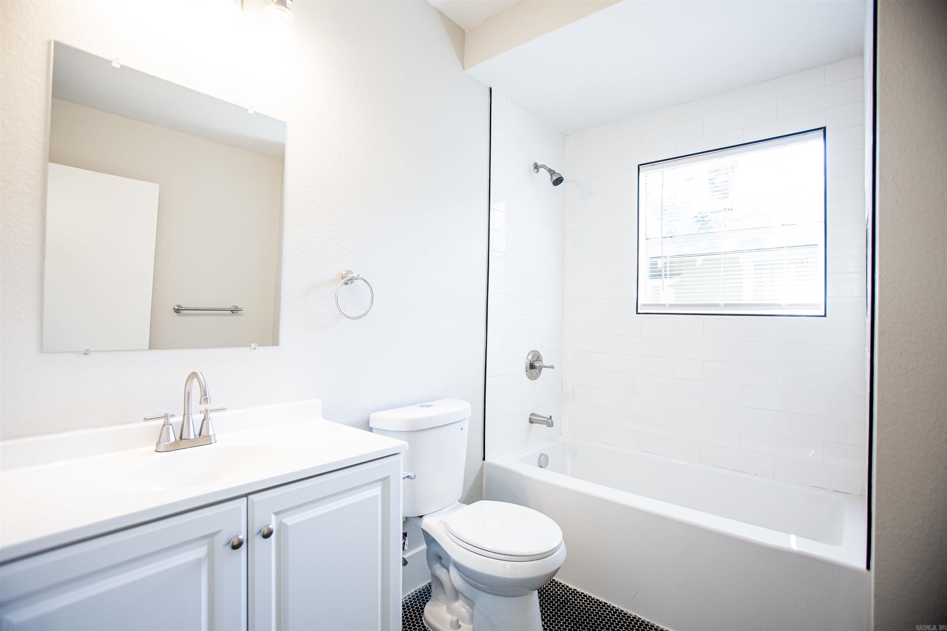 Centenial - Residential Lease