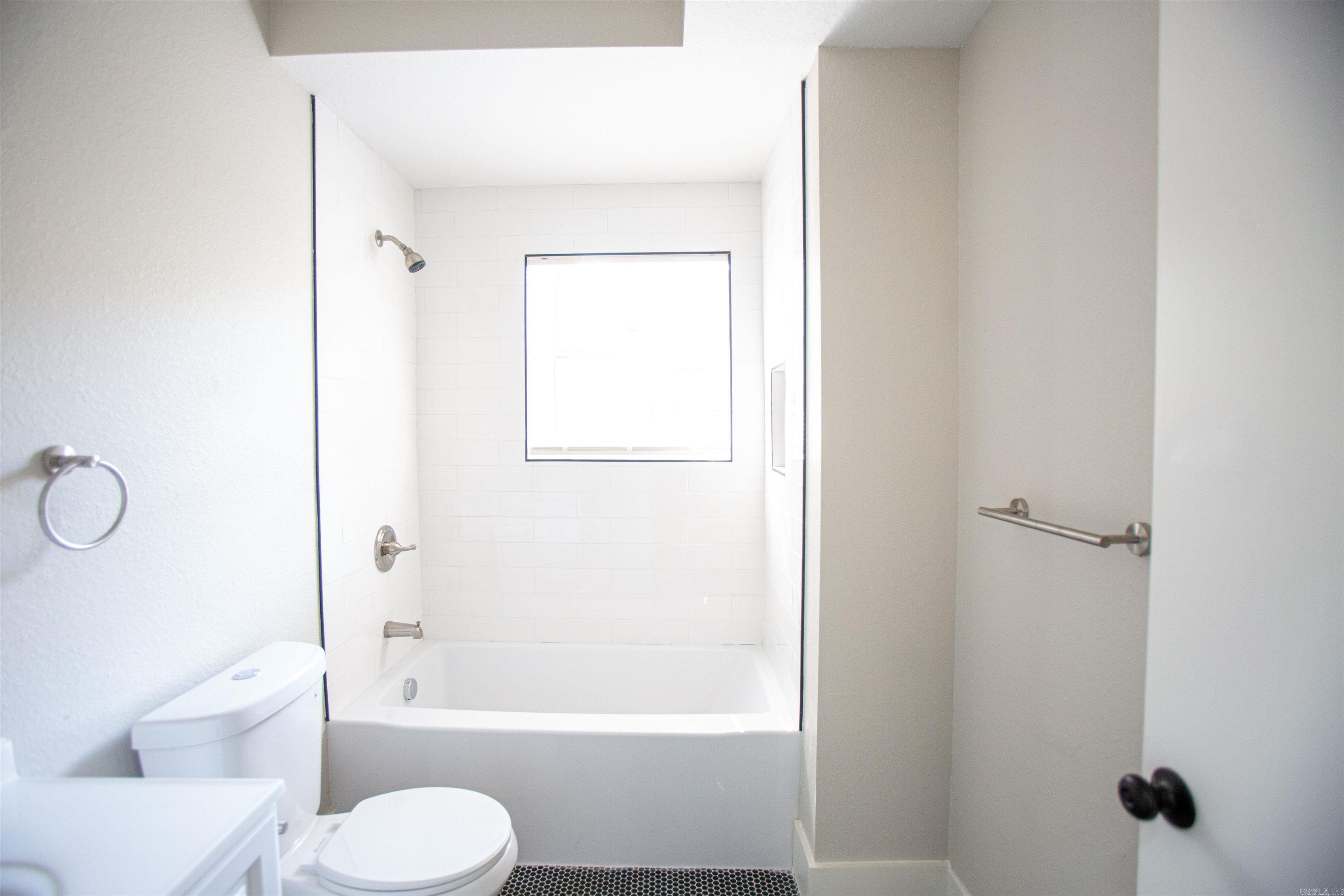 Centenial - Residential Lease