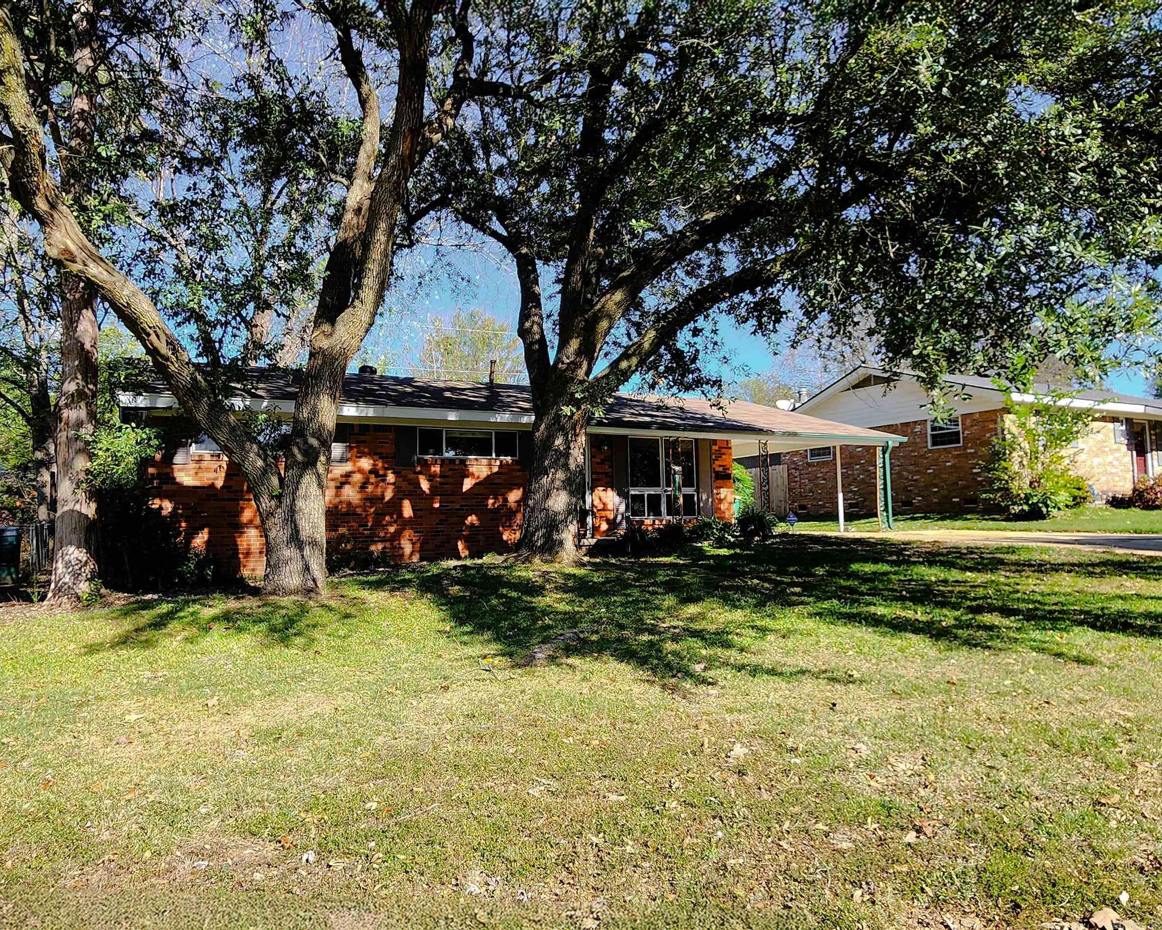 Ellis Acres - Residential