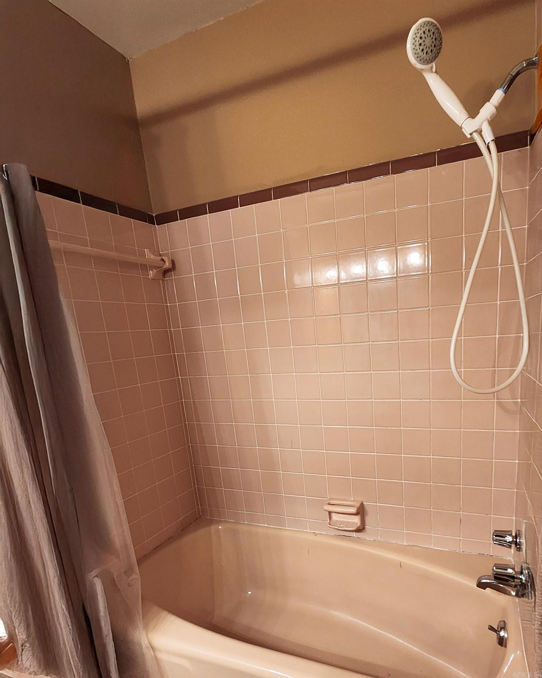 Ellis Acres - Residential