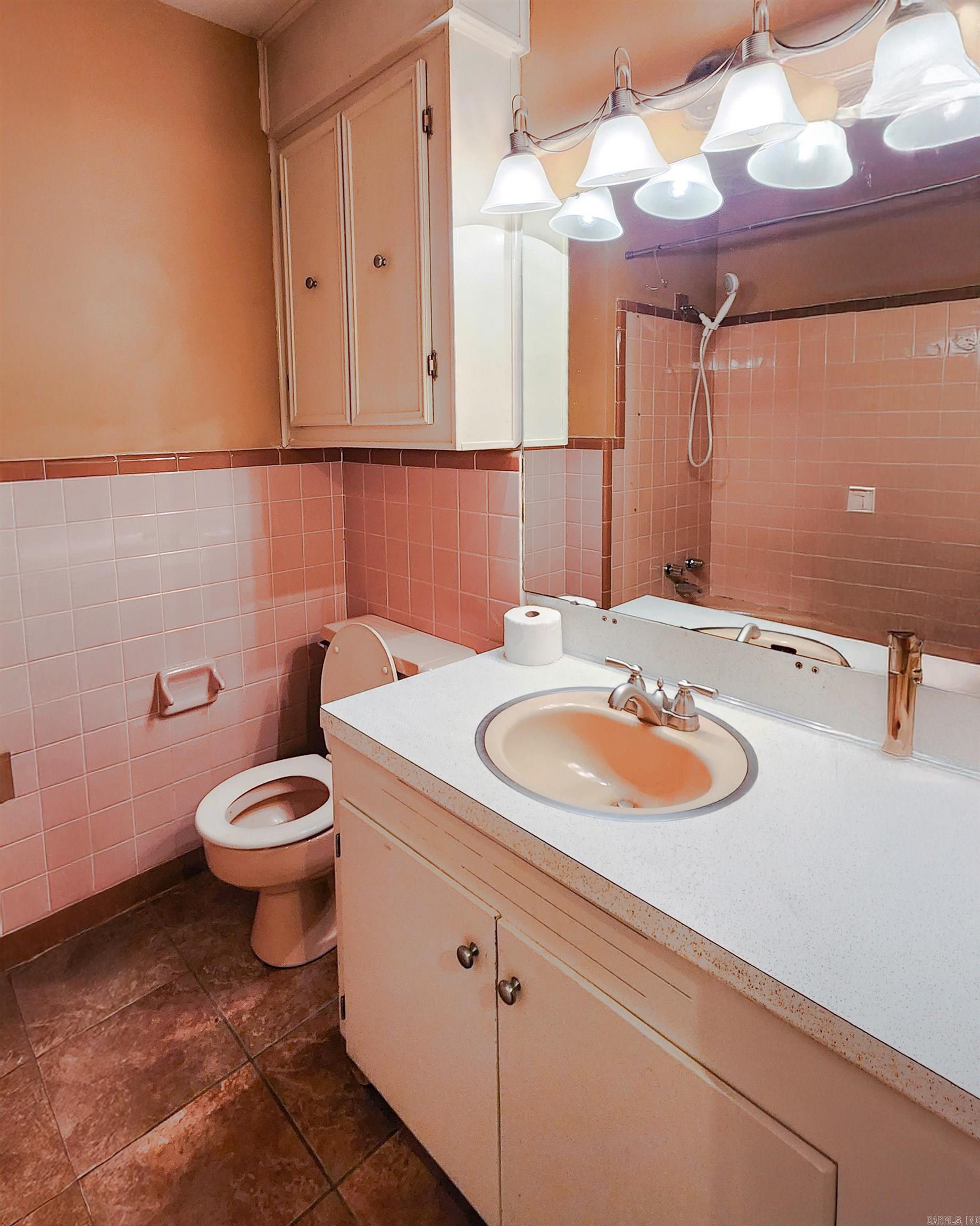 Ellis Acres - Residential