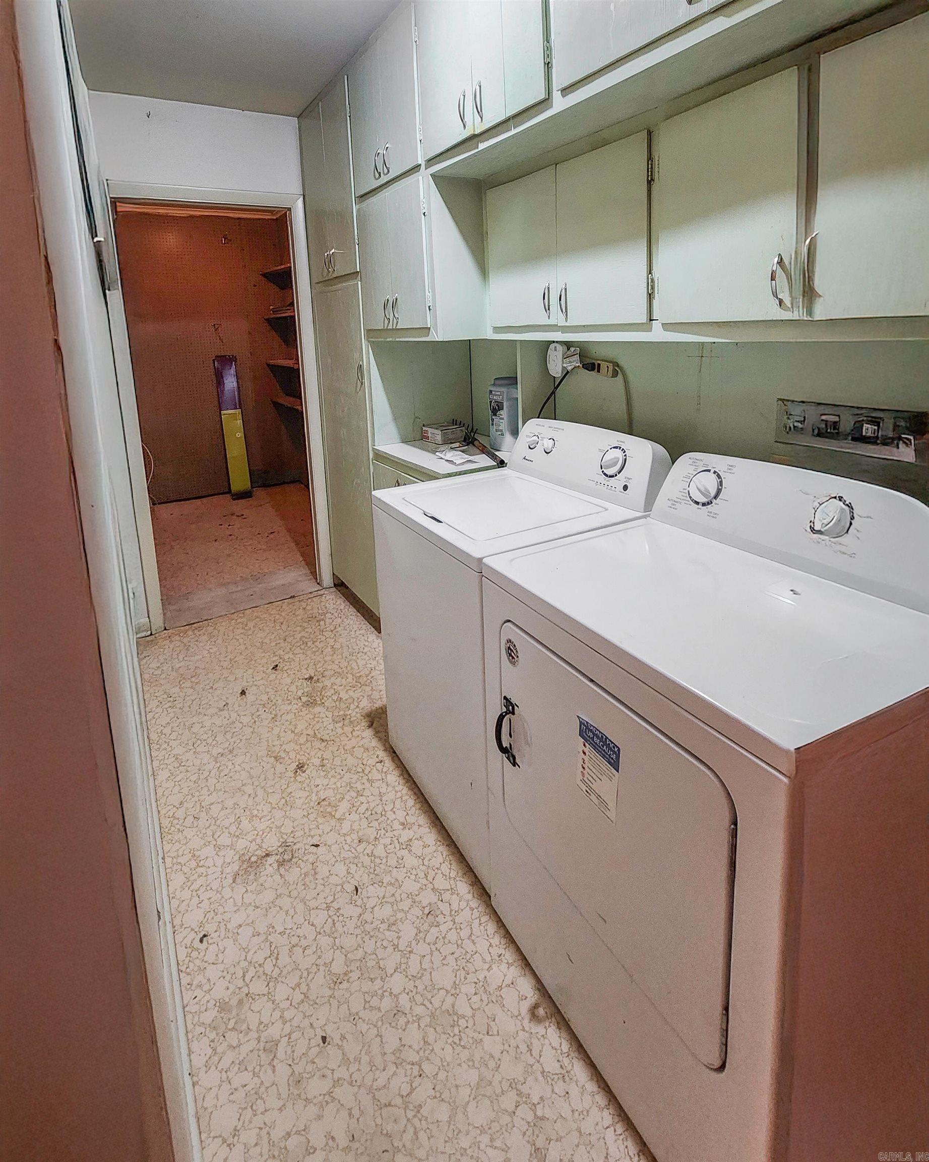 Ellis Acres - Residential