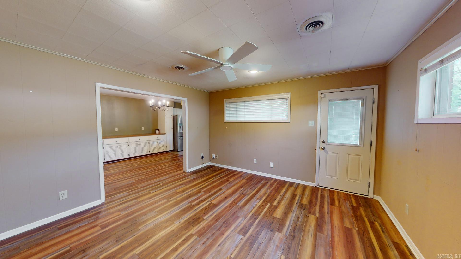 Ellis Acres - Residential