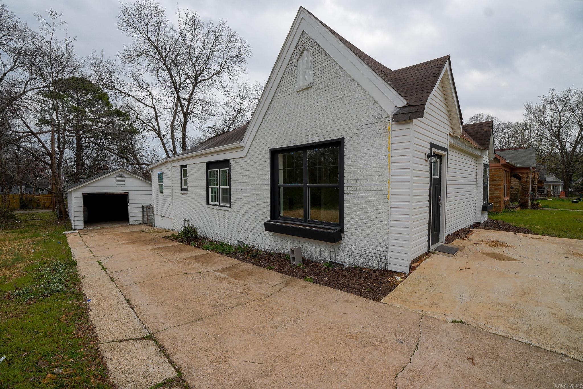 BARING CROSS - Residential