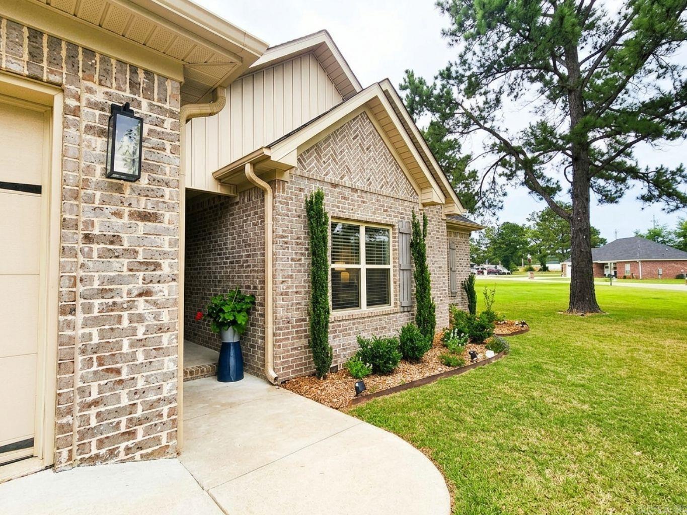 HIDDEN VALLEY ESTATES - Residential