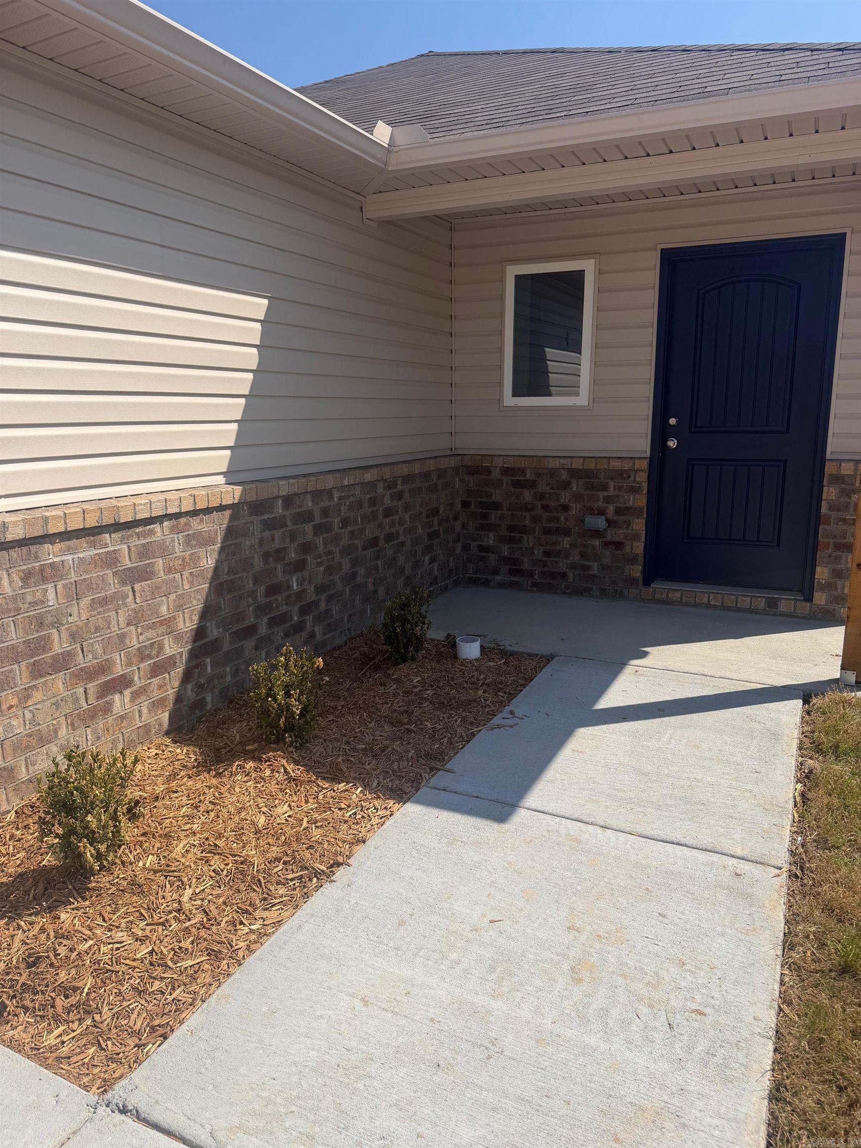 CYPRESS BEND AT WHITE OAK CROSSI - Residential Lease