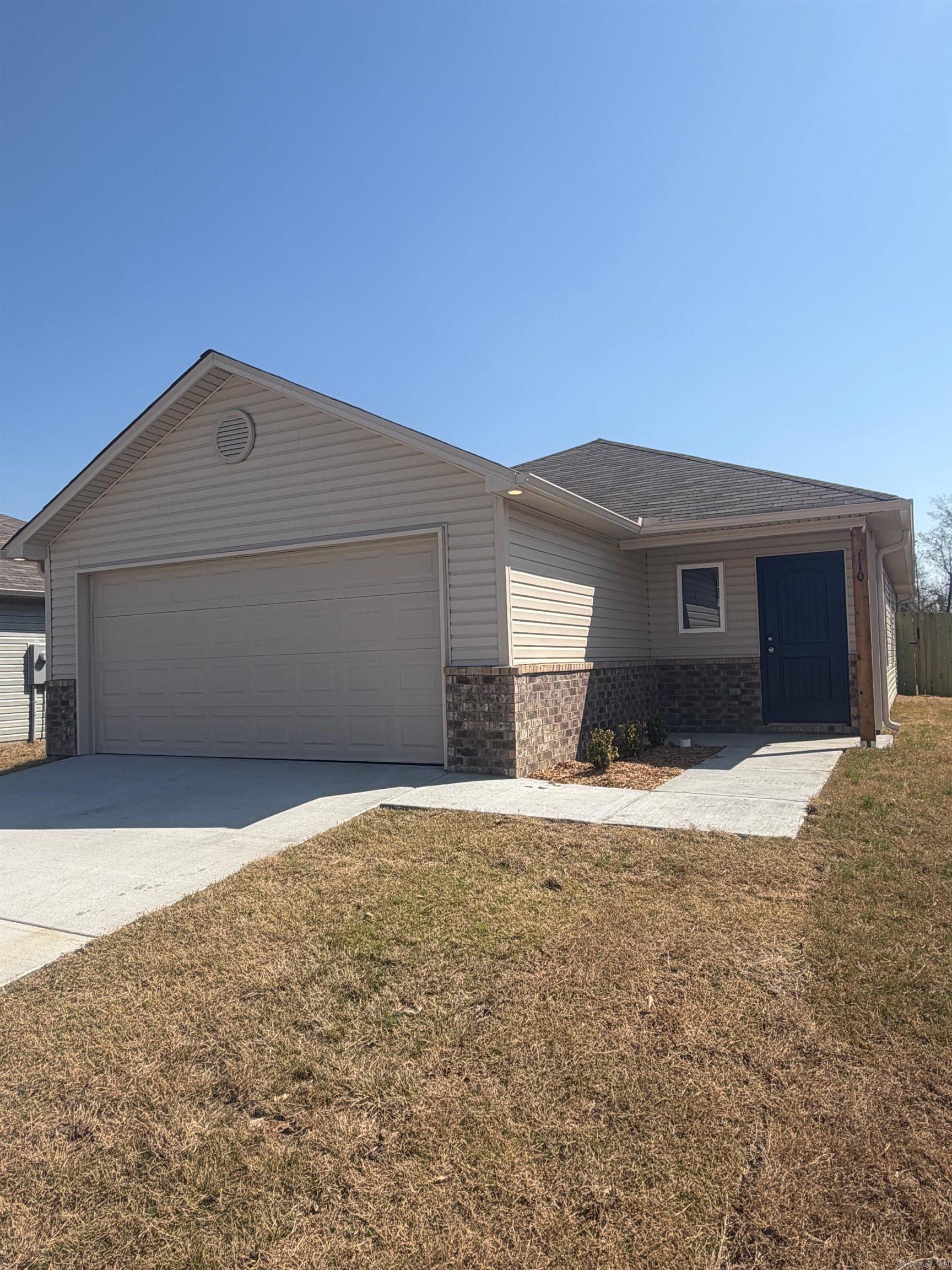 CYPRESS BEND AT WHITE OAK CROSSI - Residential Lease