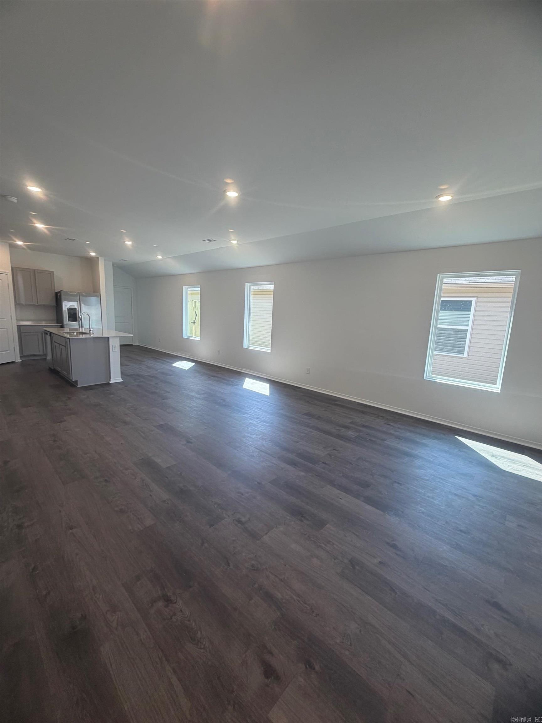 CYPRESS BEND AT WHITE OAK CROSSI - Residential Lease