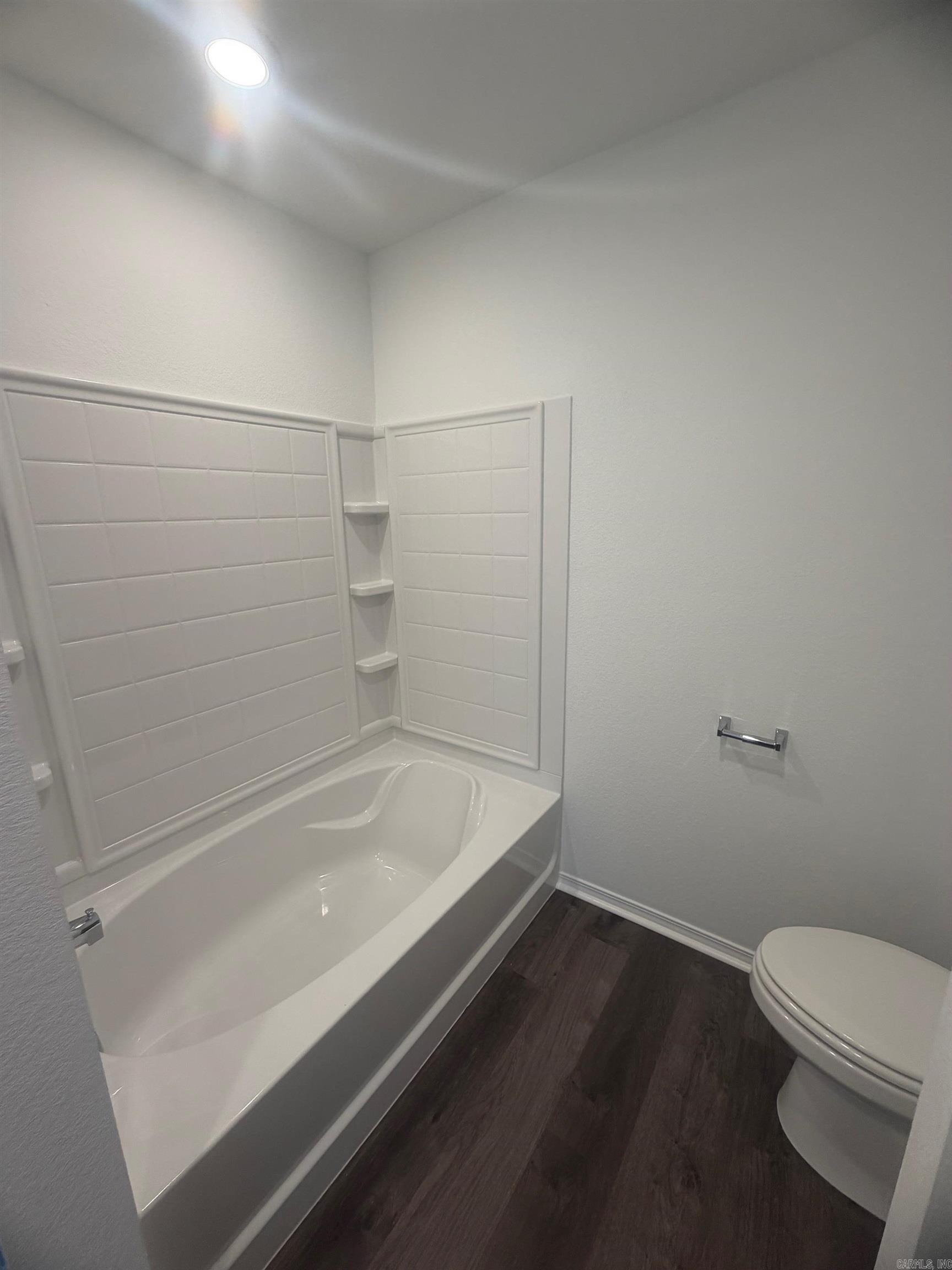 CYPRESS BEND AT WHITE OAK CROSSI - Residential Lease